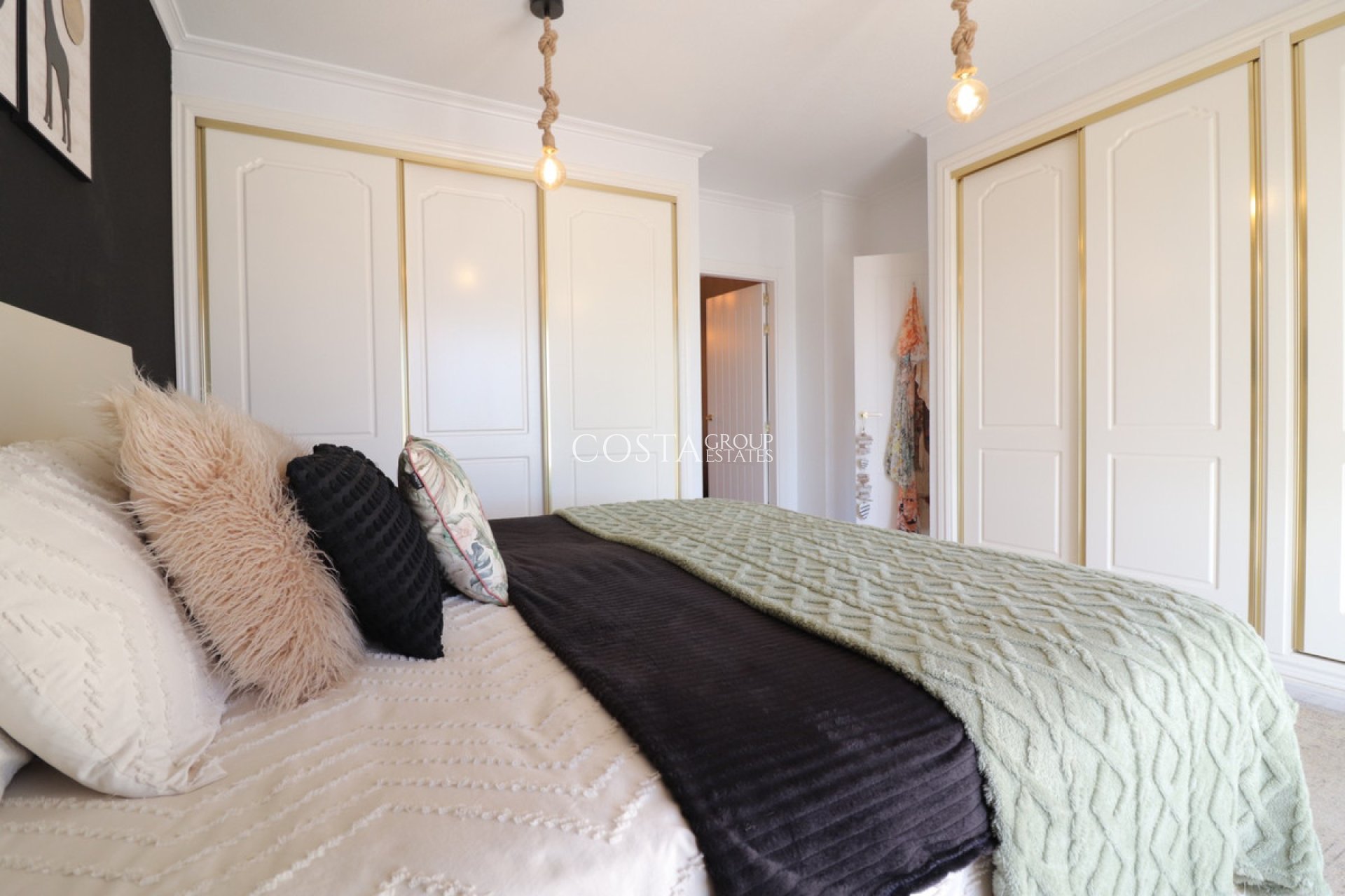 Resale - Villa -
Rojales - Rojales Centro