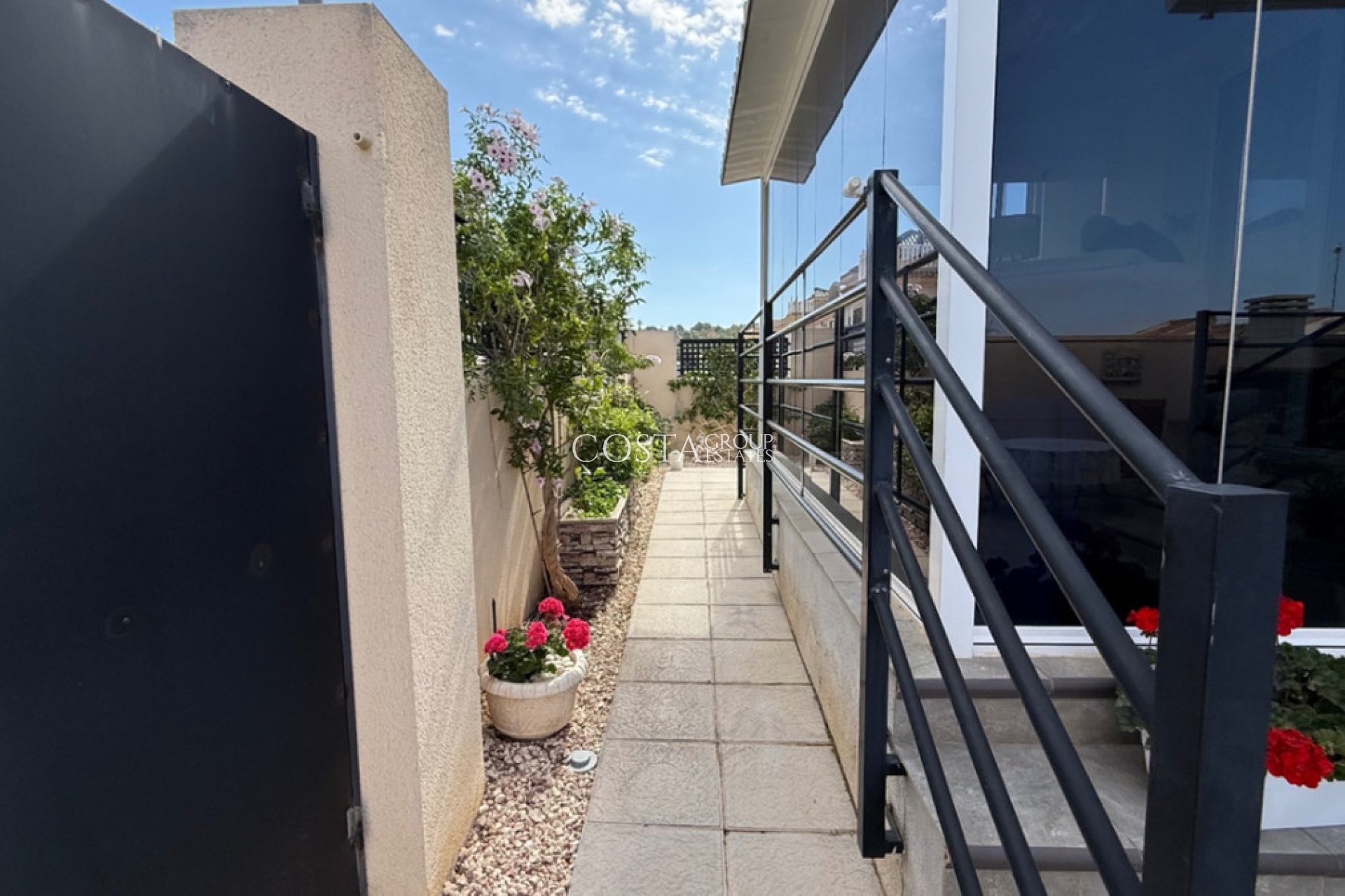 Resale - Villa -
Rojales - Rojales Centro