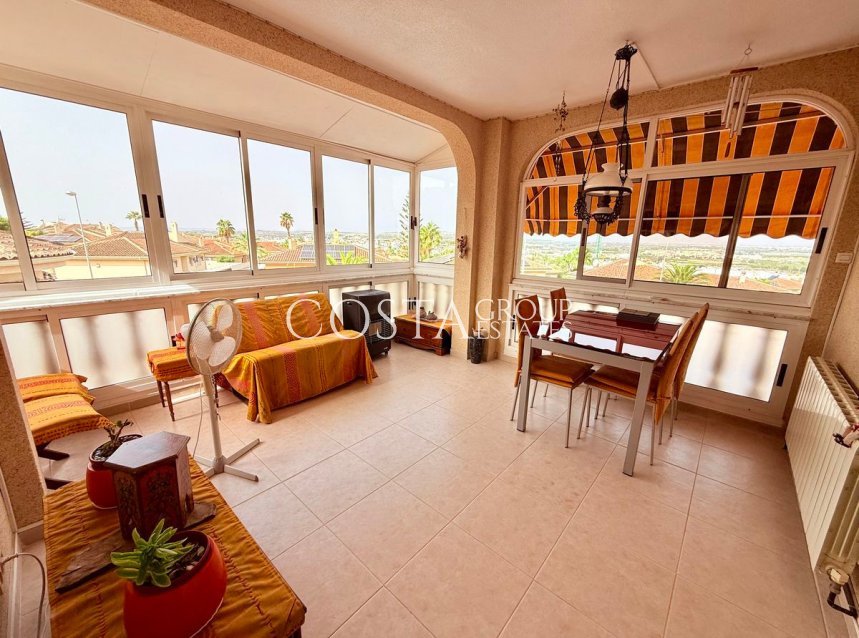 Resale - Villa -
Rojales