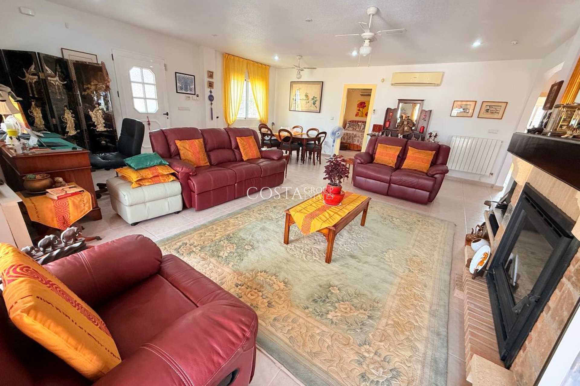 Resale - Villa -
Rojales