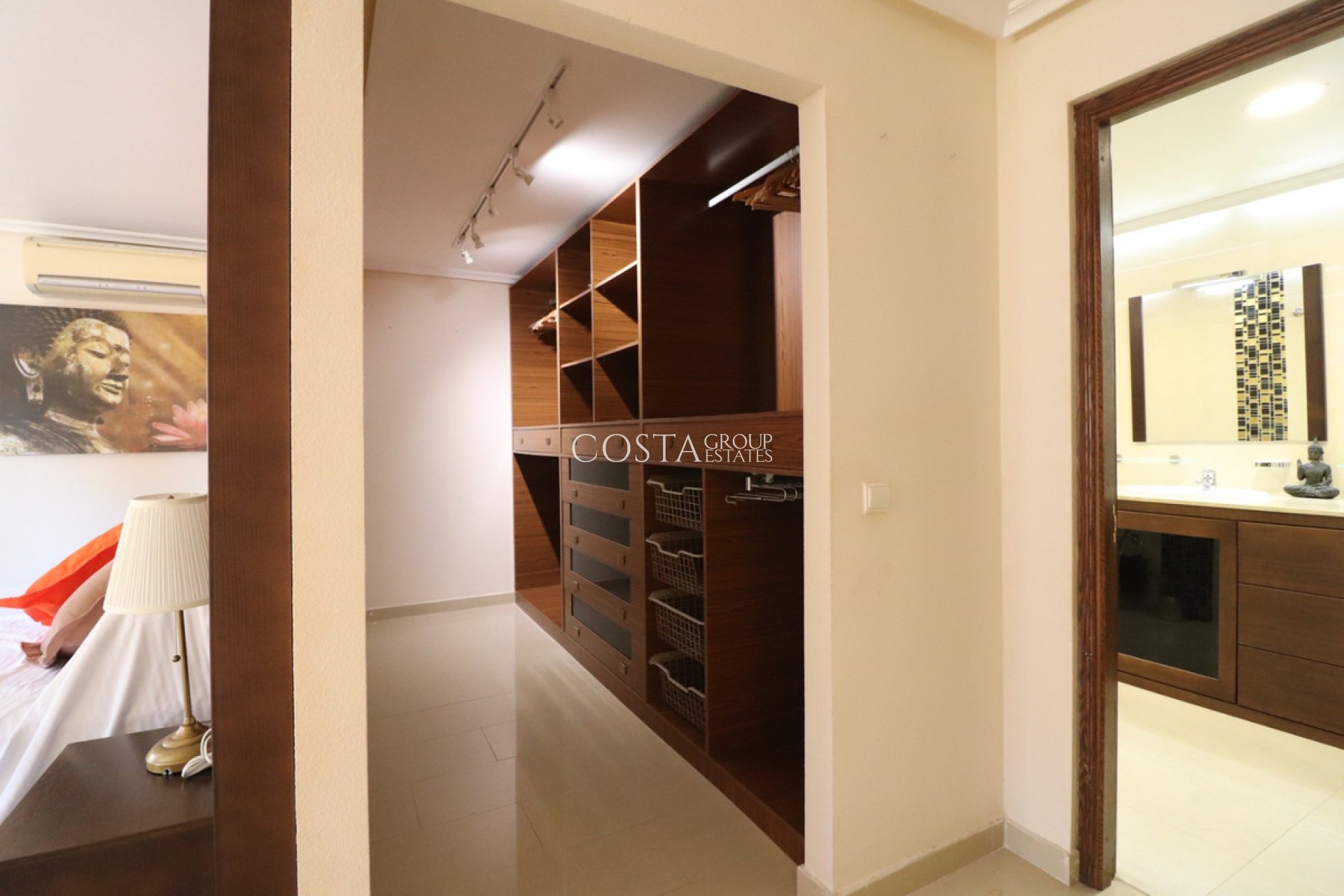 Resale - Villa -
San Fulgencio - La Escuera