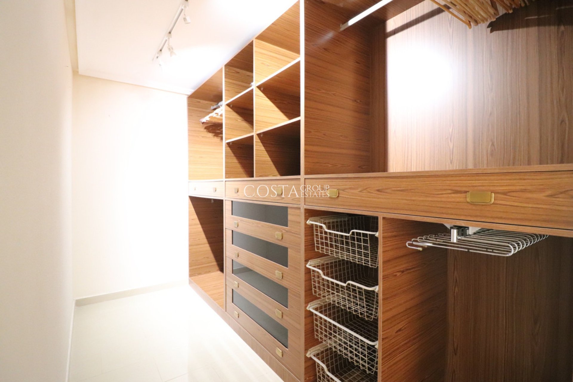 Resale - Villa -
San Fulgencio - La Escuera