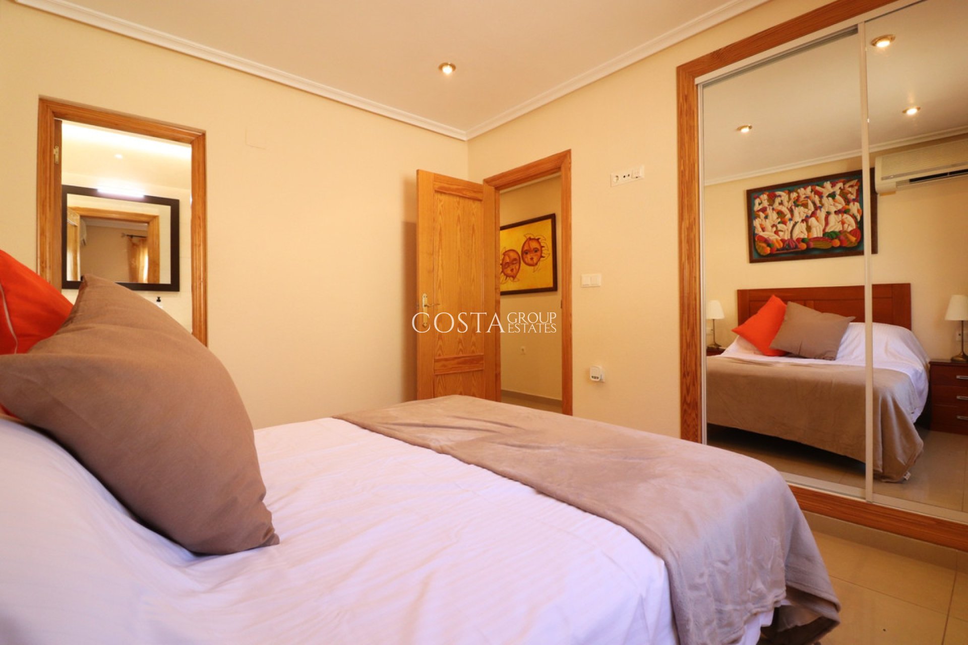 Resale - Villa -
San Fulgencio - La Escuera