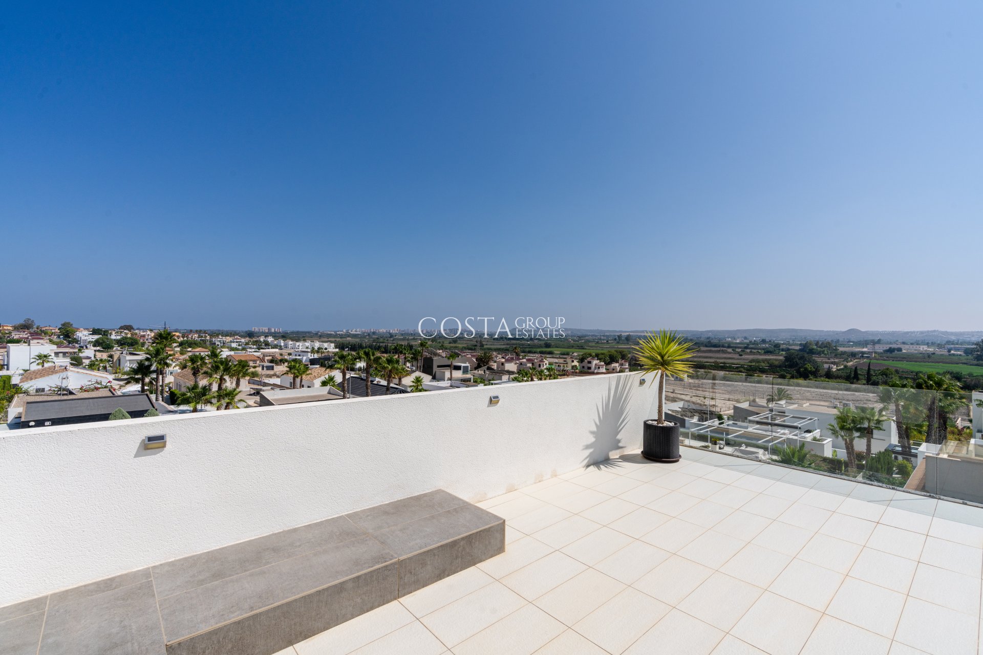 Resale - Villa -
San Fulgencio - La Marina