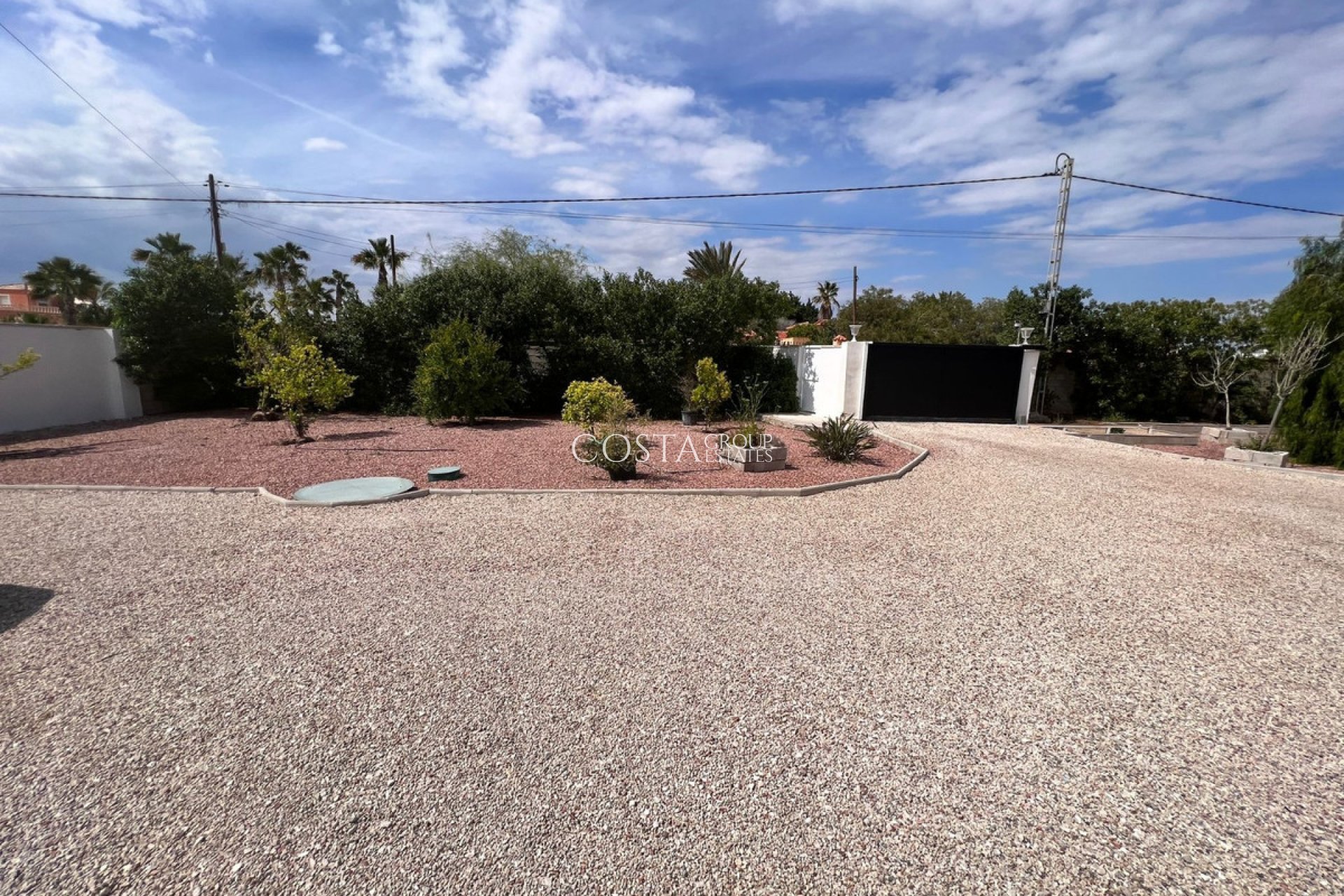 Resale - Villa -
San Fulgencio - La Marina