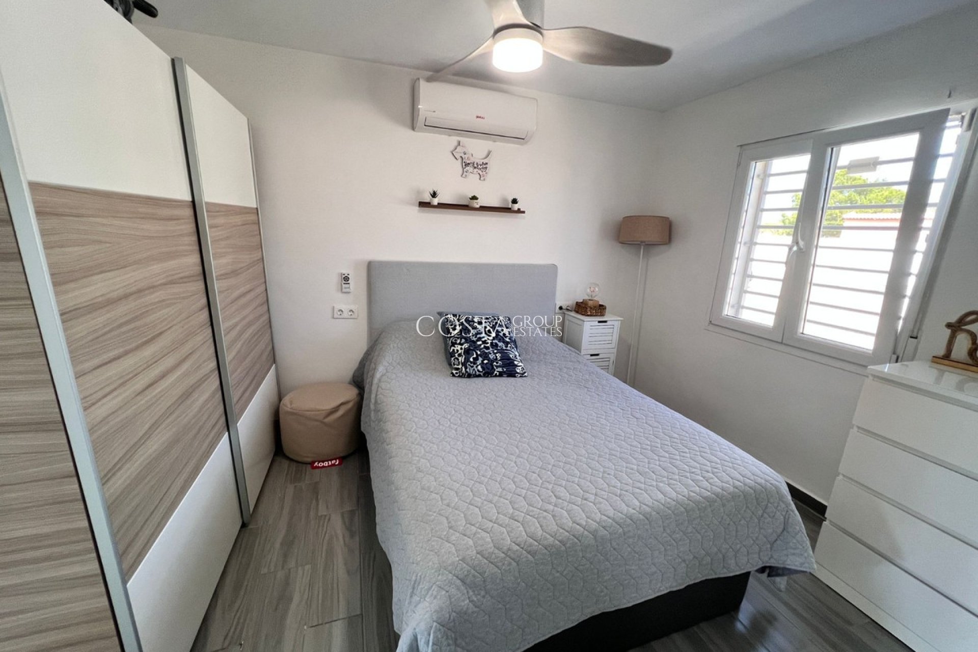 Resale - Villa -
San Fulgencio - La Marina