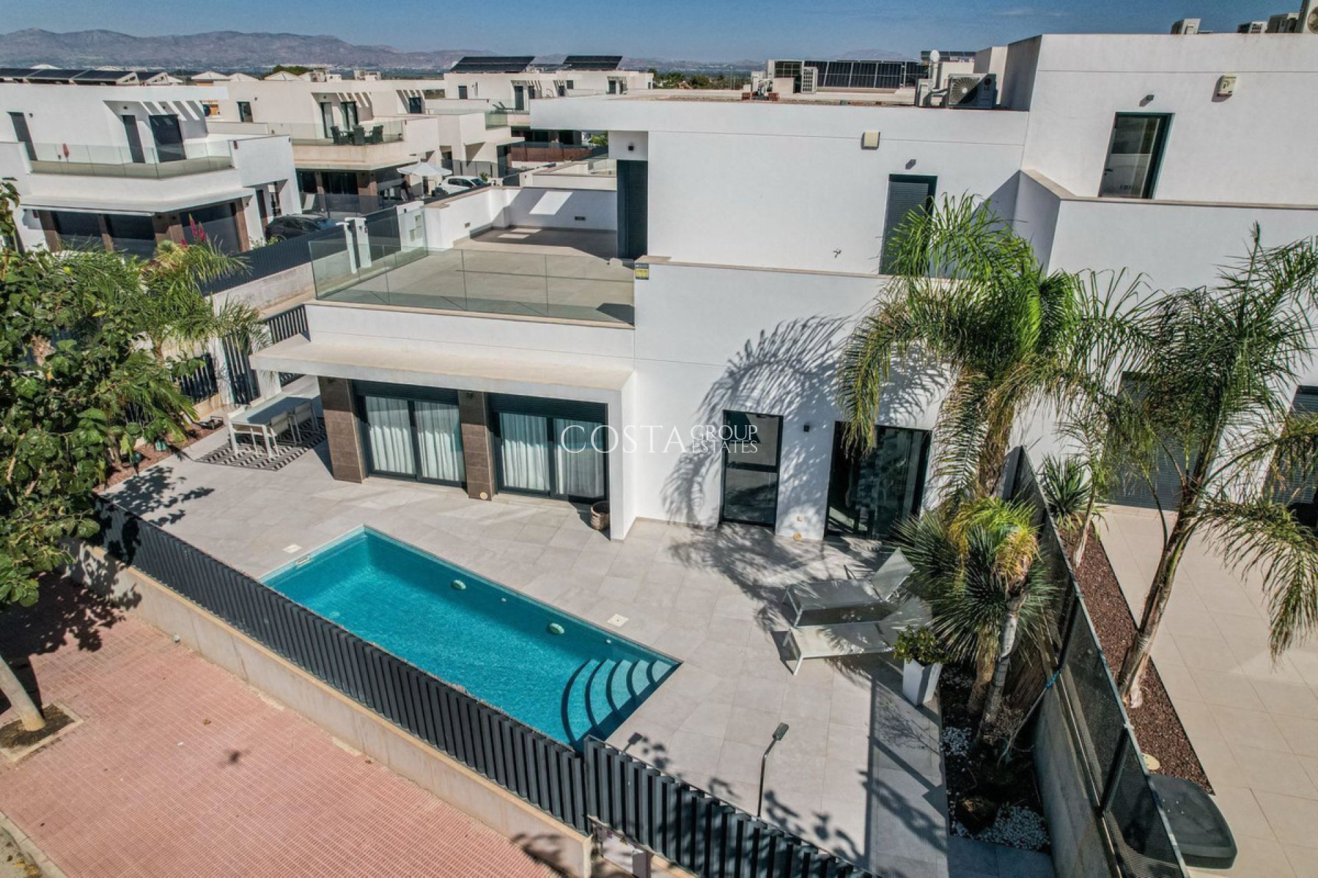 Resale - Villa -
San Fulgencio - La Marina