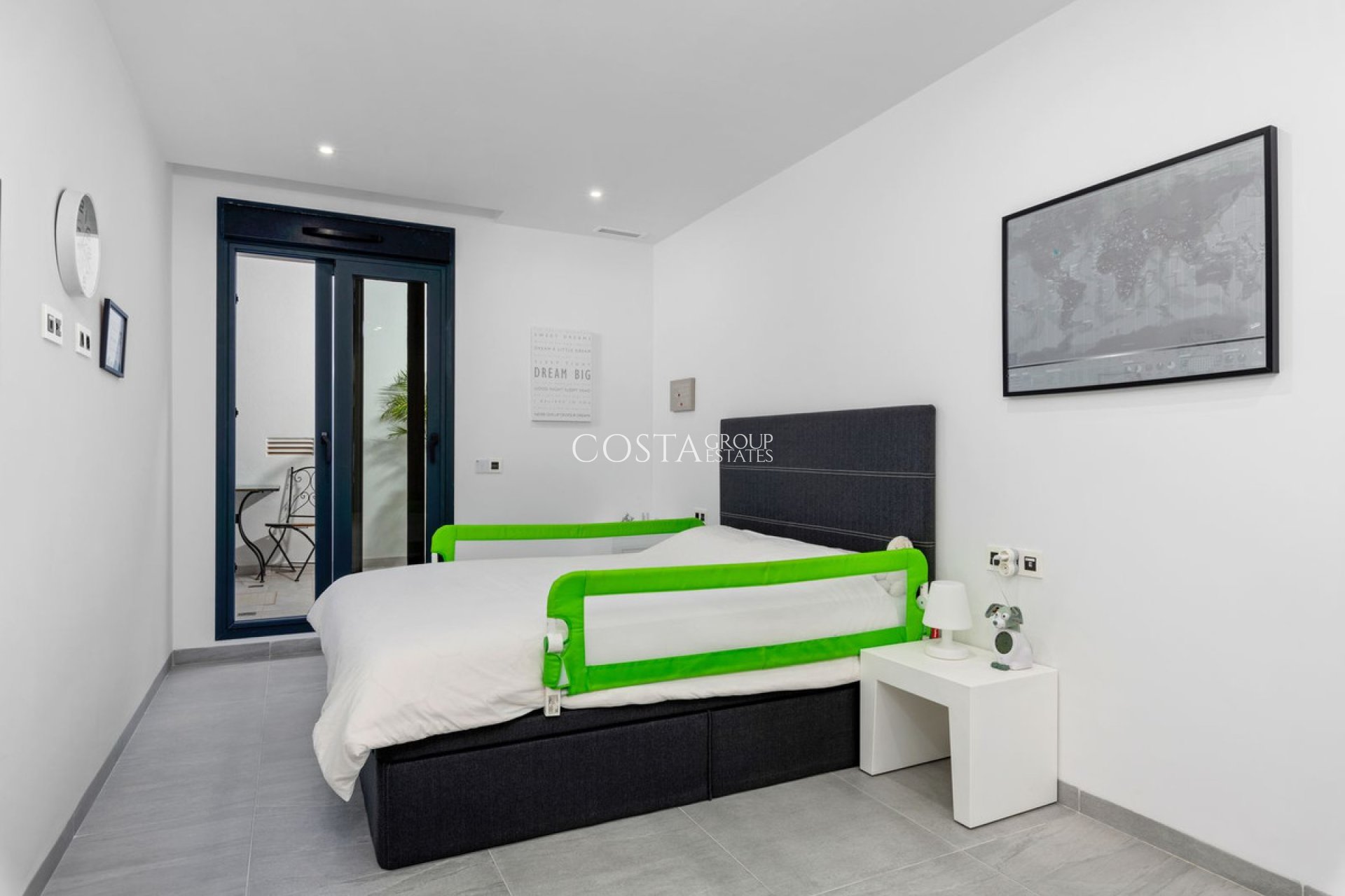 Resale - Villa -
San Miguel de Salinas - San Miguel de Salinas Centro