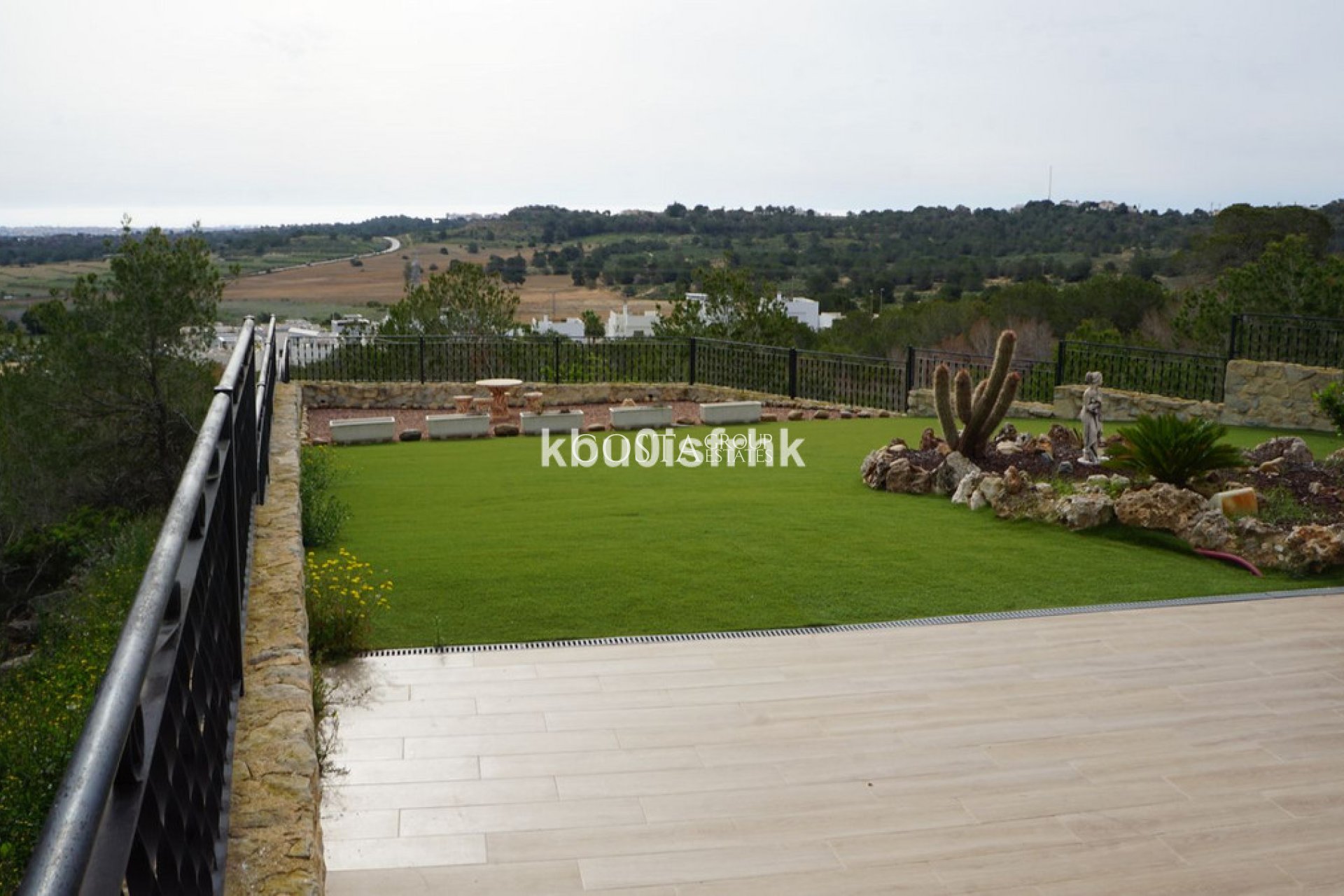 Resale - Villa -
San Miguel de Salinas - San Miguel de Salinas Centro