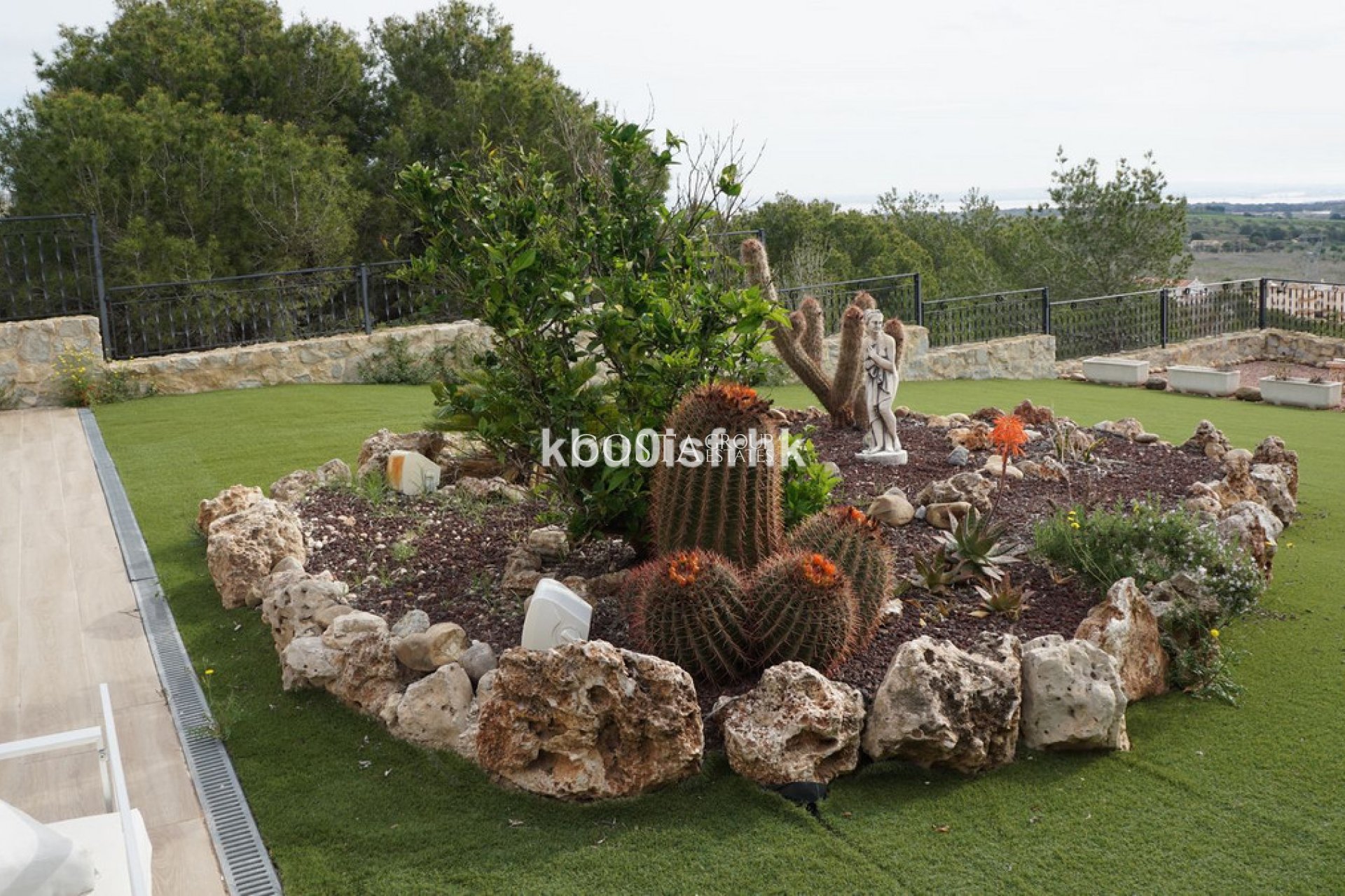 Resale - Villa -
San Miguel de Salinas - San Miguel de Salinas Centro