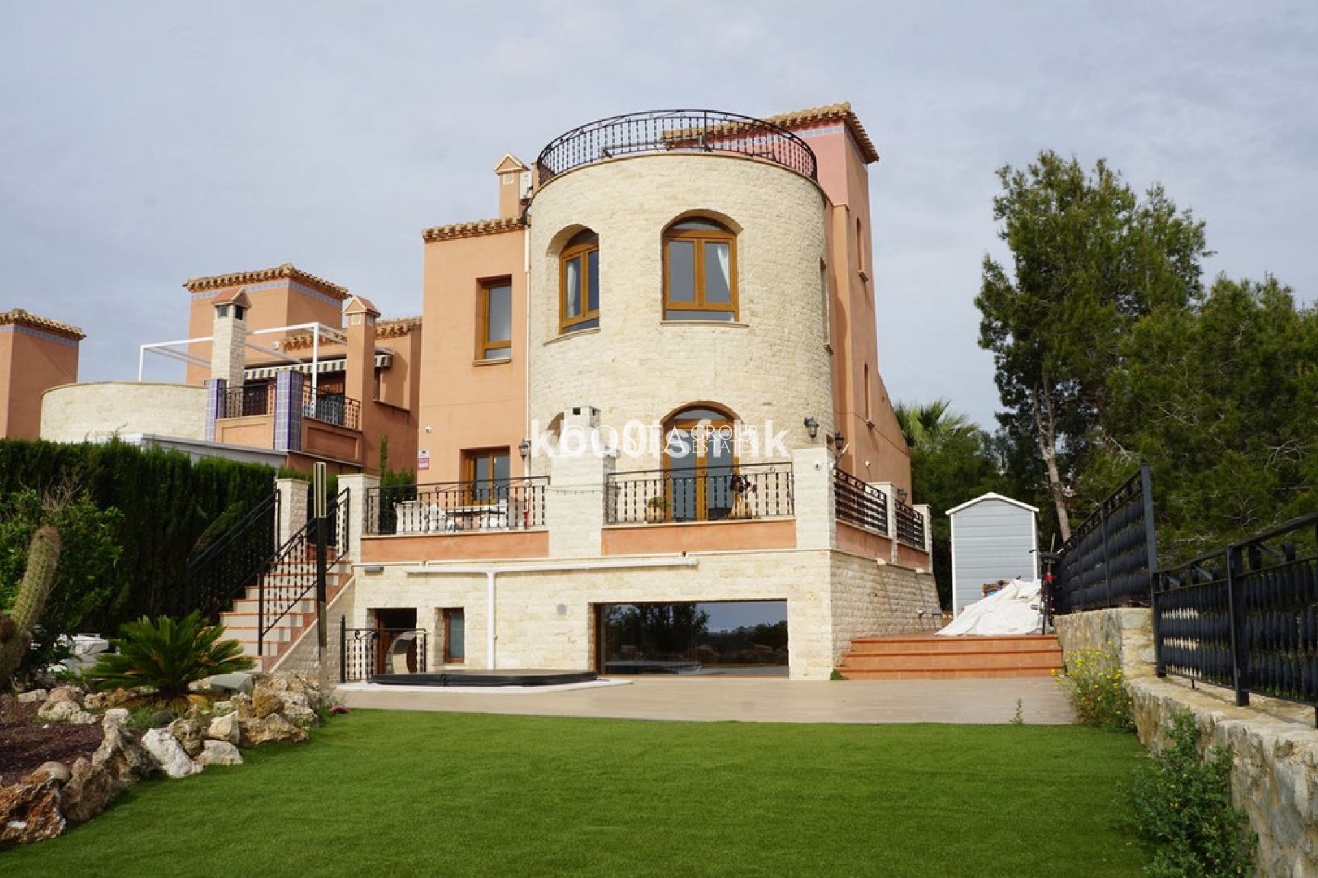 Resale - Villa -
San Miguel de Salinas - San Miguel de Salinas Centro