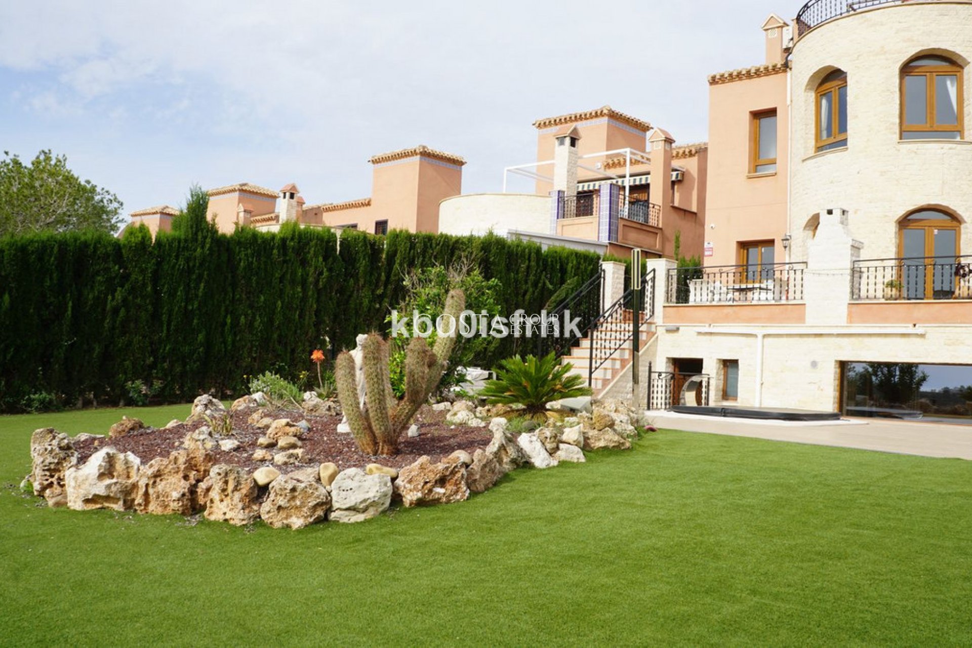 Resale - Villa -
San Miguel de Salinas - San Miguel de Salinas Centro
