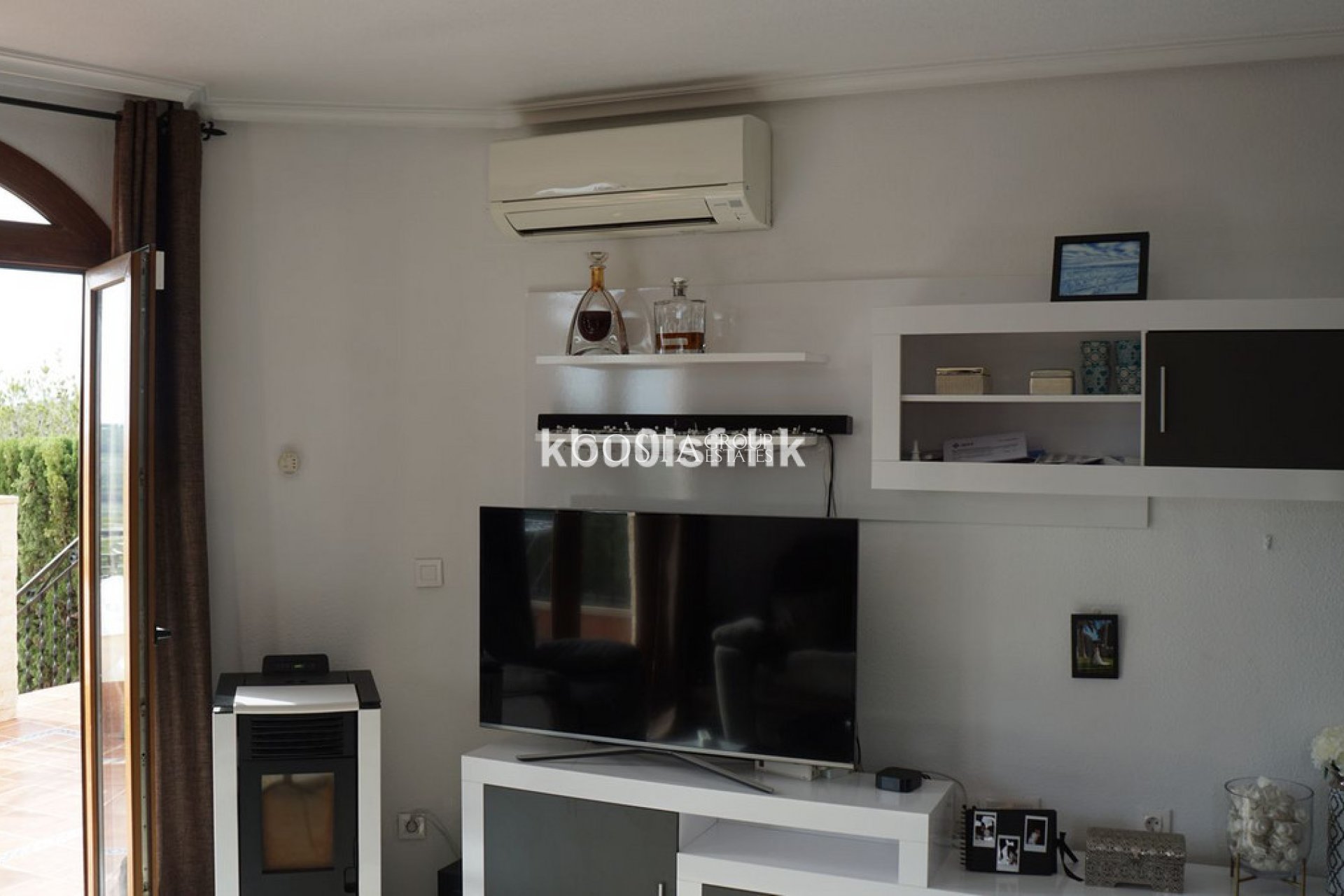 Resale - Villa -
San Miguel de Salinas - San Miguel de Salinas Centro