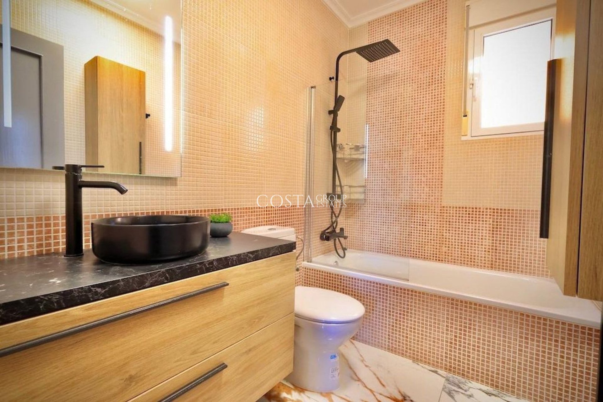 Resale - Villa -
San Miguel de Salinas - San Miguel de Salinas Centro