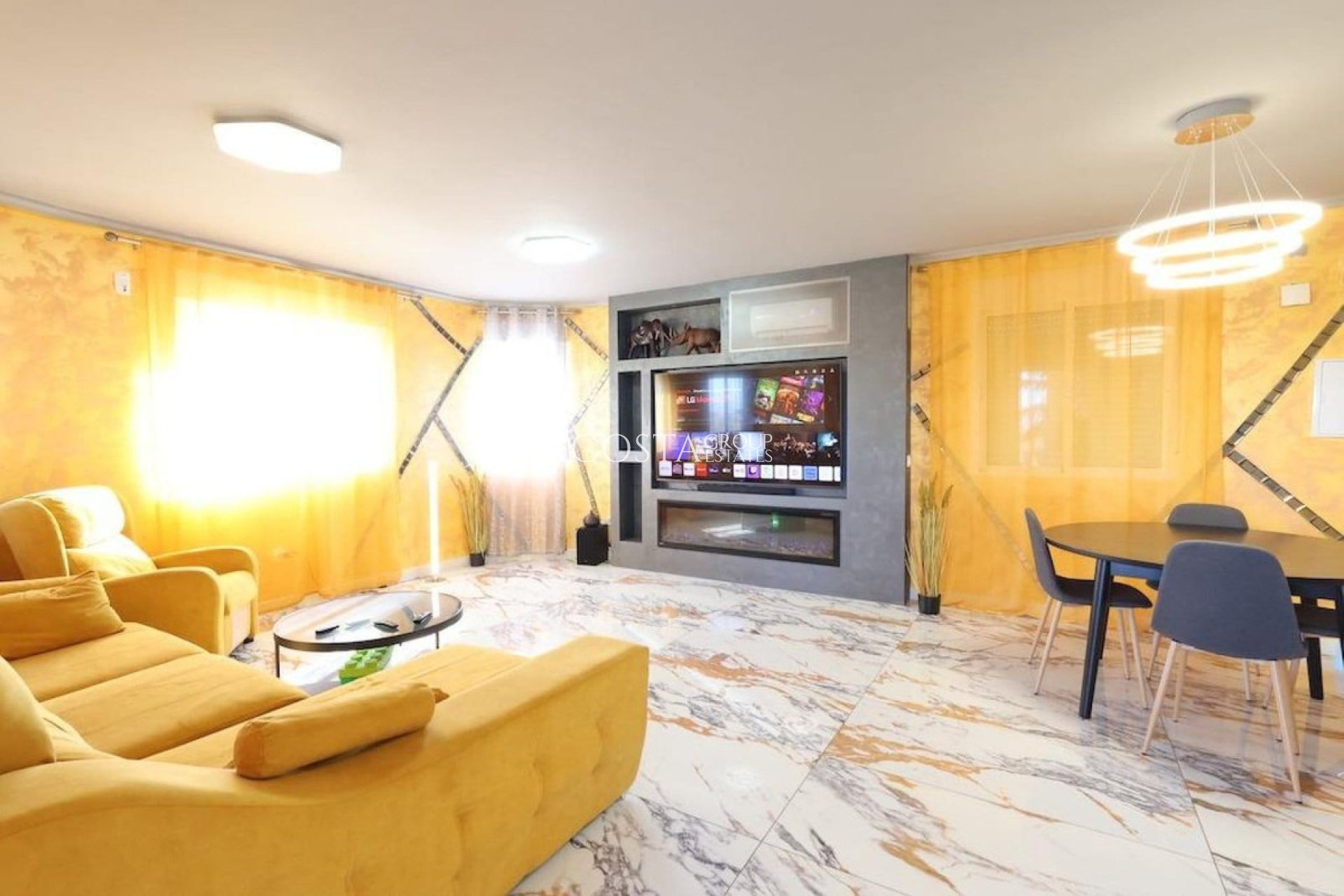 Resale - Villa -
San Miguel de Salinas - San Miguel de Salinas Centro