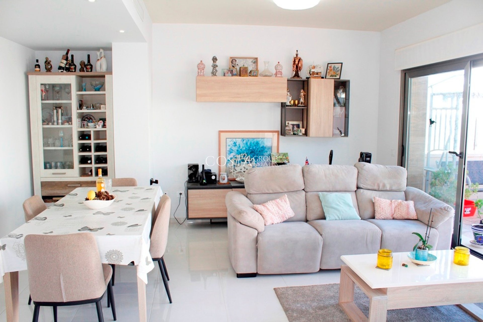 Resale - Villa -
San Miguel de Salinas - San Miguel de Salinas Centro