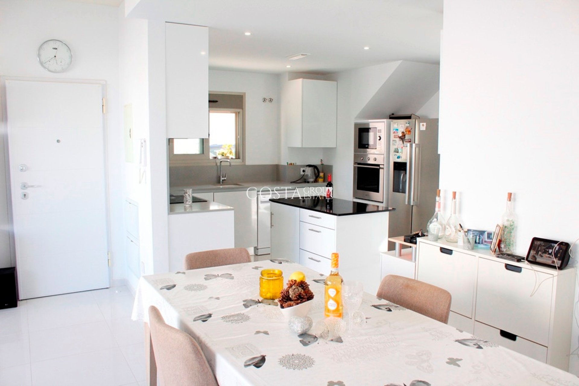 Resale - Villa -
San Miguel de Salinas - San Miguel de Salinas Centro