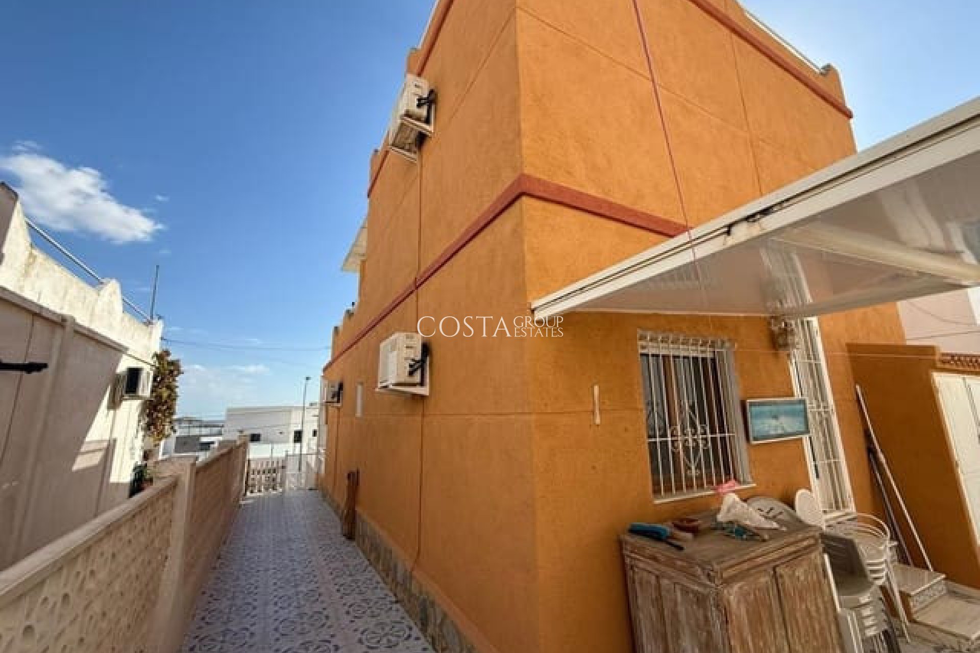 Resale - Villa -
San Miguel de Salinas - San Miguel de Salinas Centro
