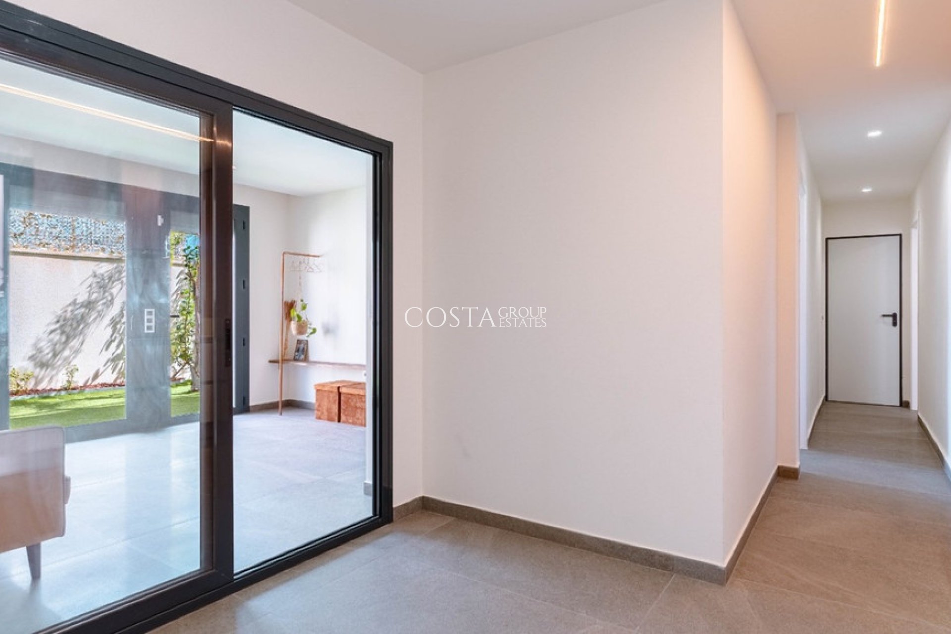 Resale - Villa -
San Miguel de Salinas - San Miguel de Salinas Centro