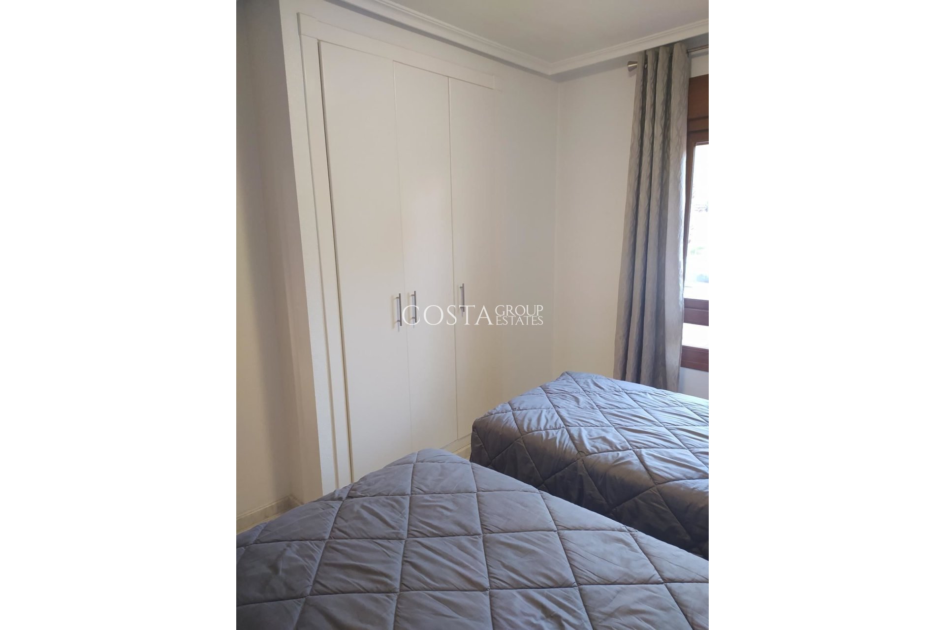 Resale - Villa -
San Miguel de Salinas - San Miguel de Salinas Centro