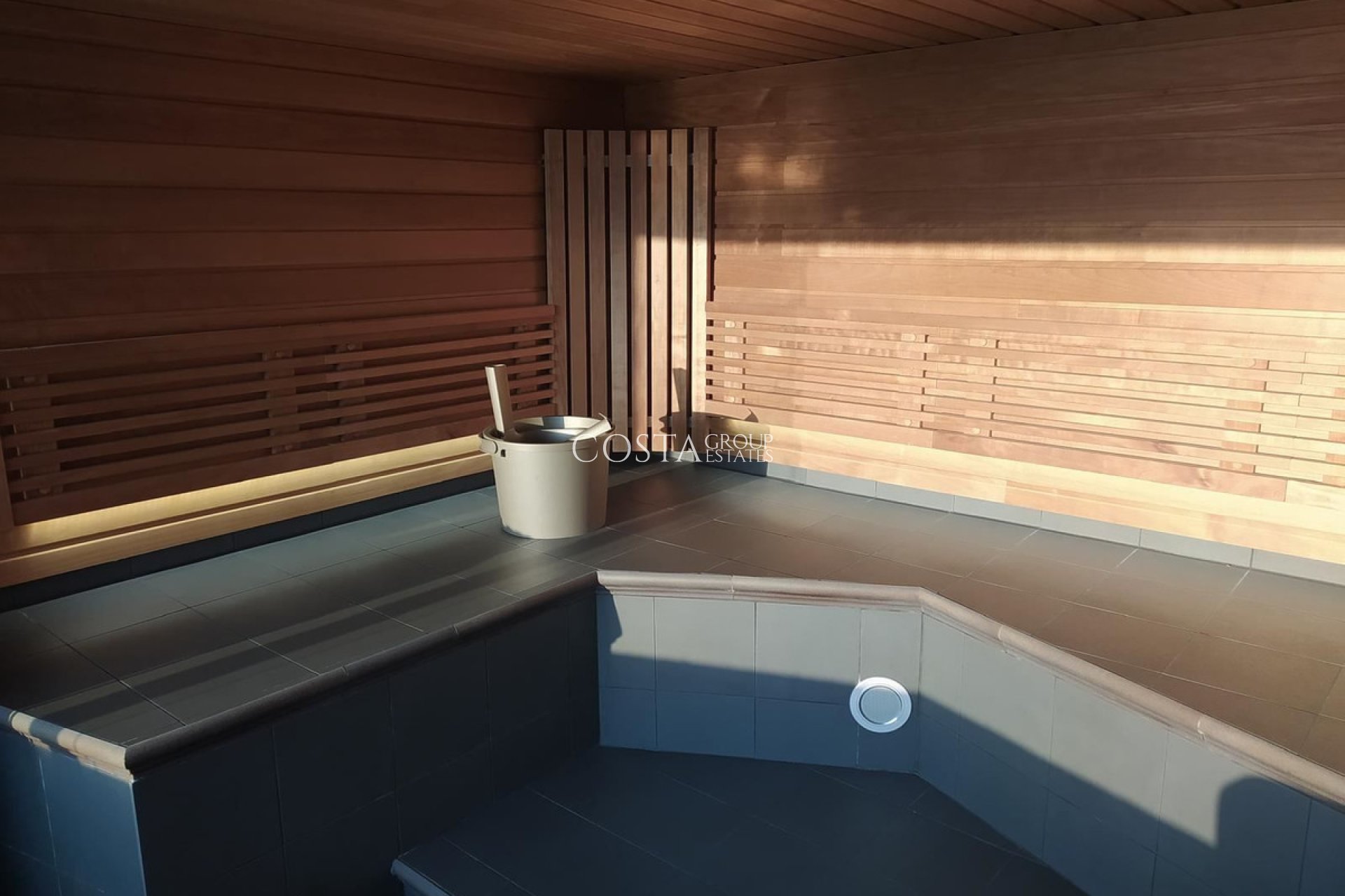 Resale - Villa -
San Miguel de Salinas - San Miguel de Salinas Centro