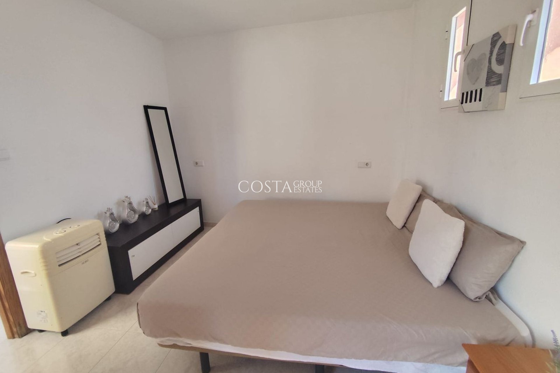 Resale - Villa -
San Miguel de Salinas - San Miguel de Salinas Centro