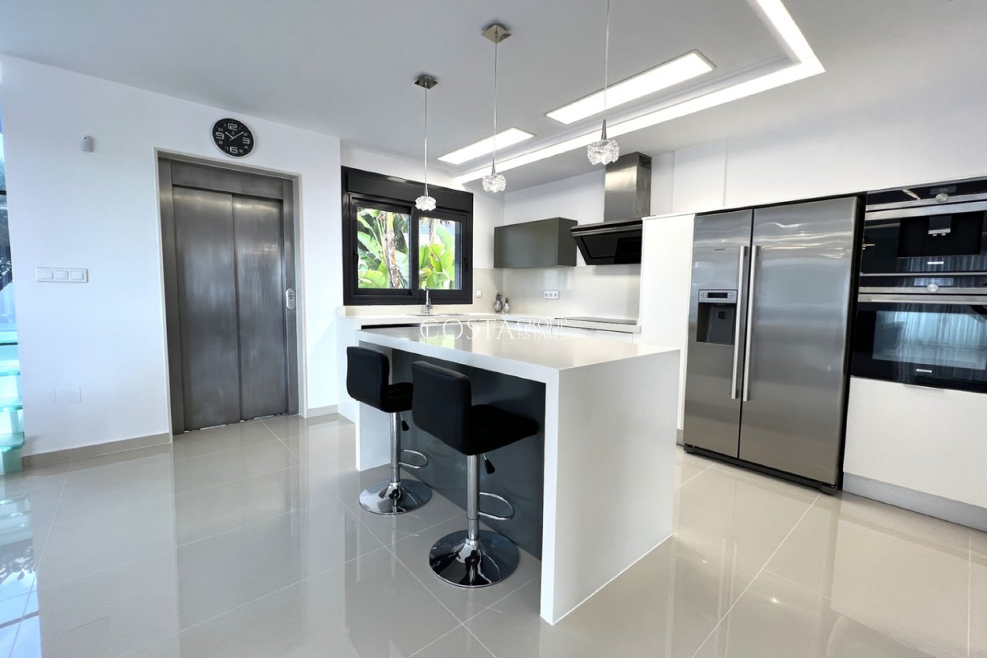 Resale - Villa -
San Miguel de Salinas - San Miguel de Salinas Centro