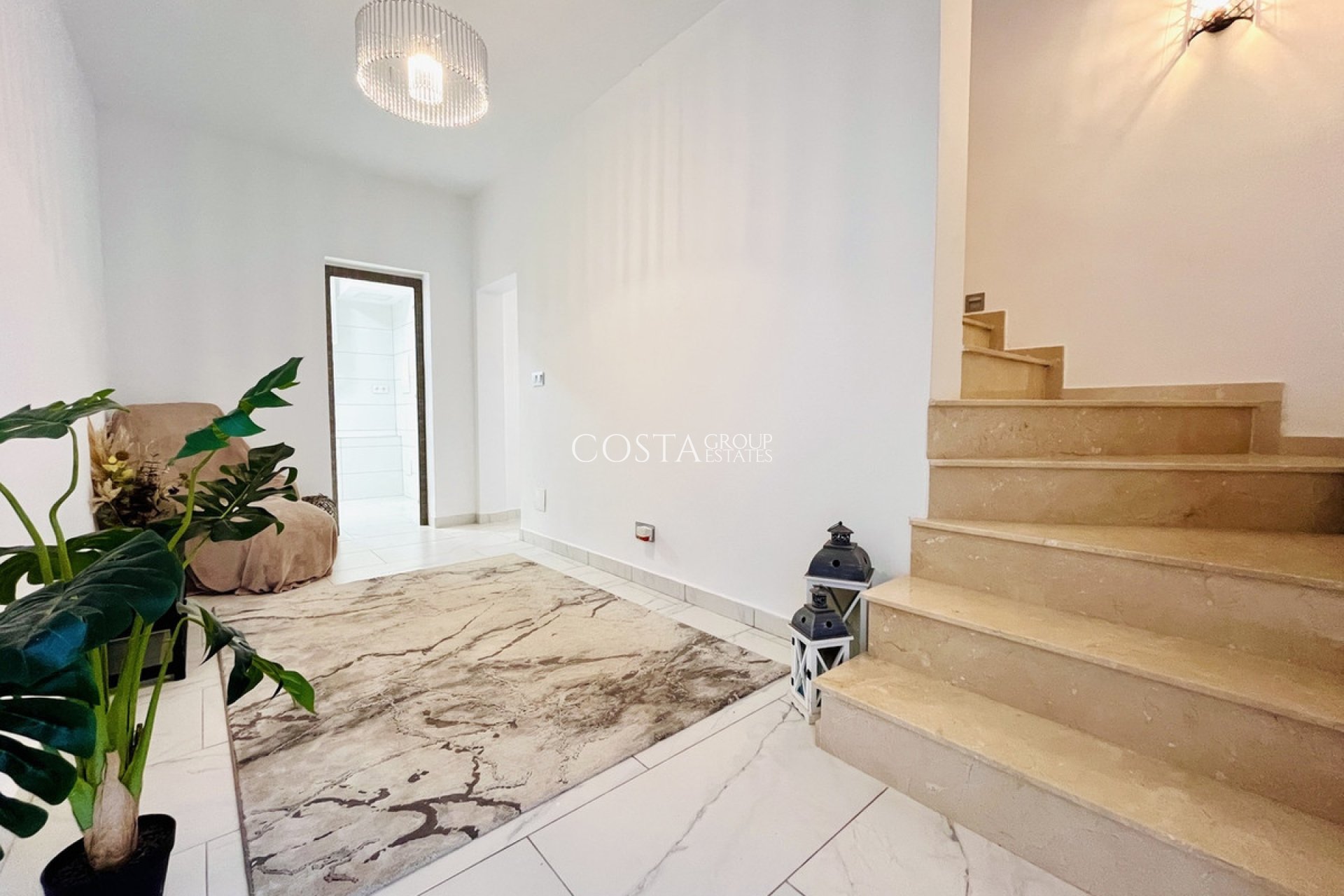 Resale - Villa -
San Miguel de Salinas - San Miguel de Salinas Centro