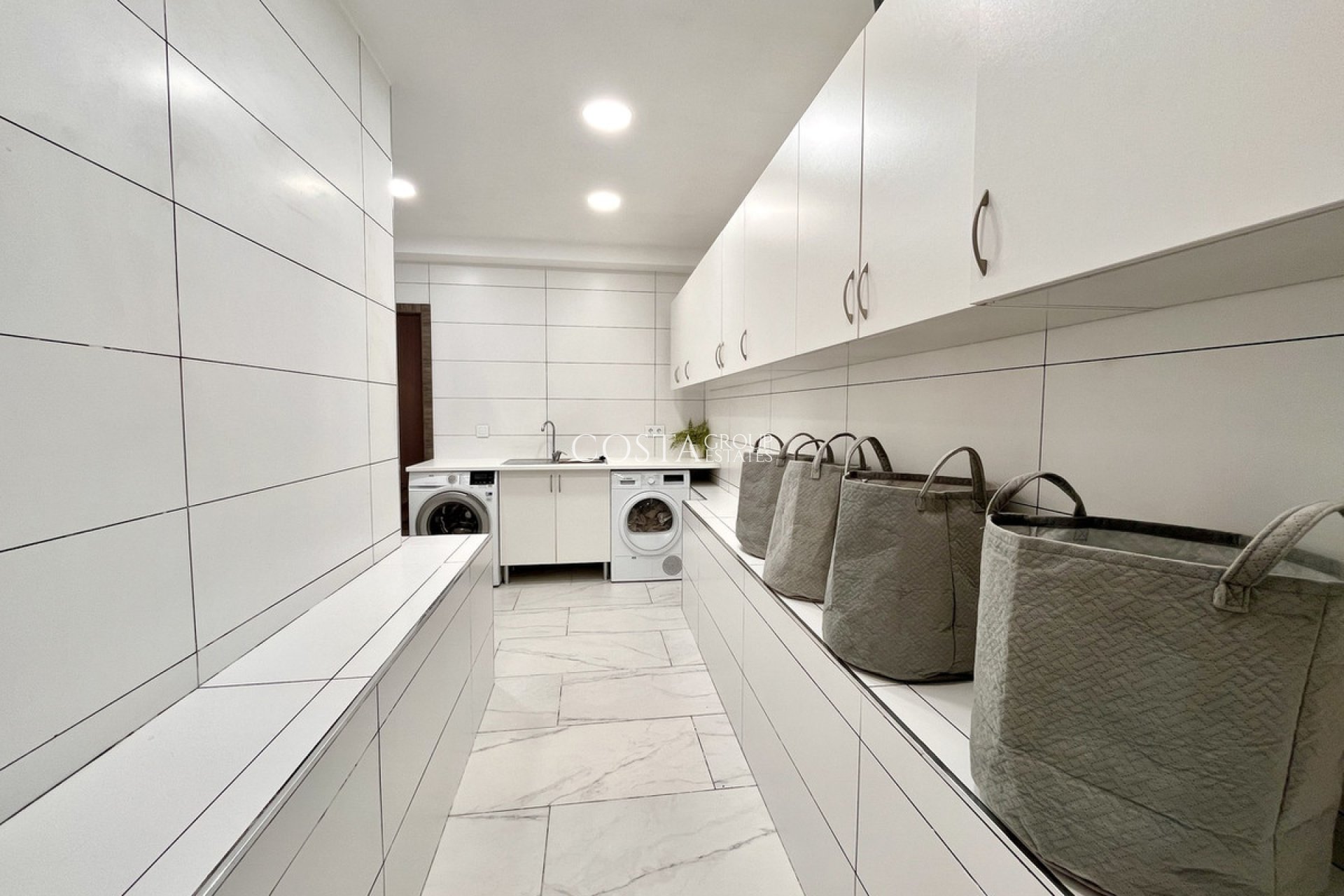 Resale - Villa -
San Miguel de Salinas - San Miguel de Salinas Centro