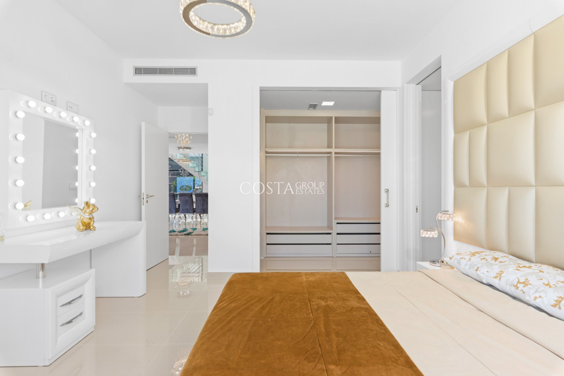 Resale - Villa -
San Miguel de Salinas - San Miguel de Salinas Centro