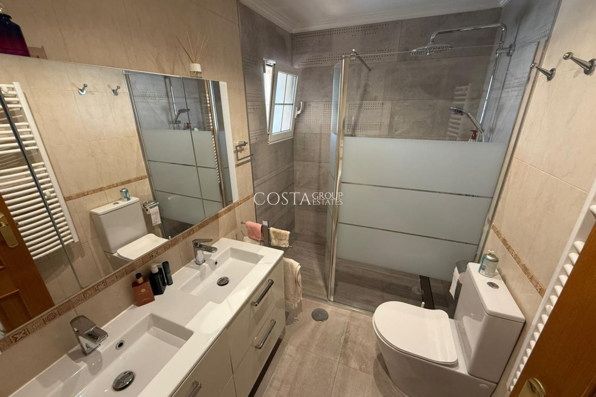 Resale - Villa -
San Miguel de Salinas - San Miguel de Salinas Centro