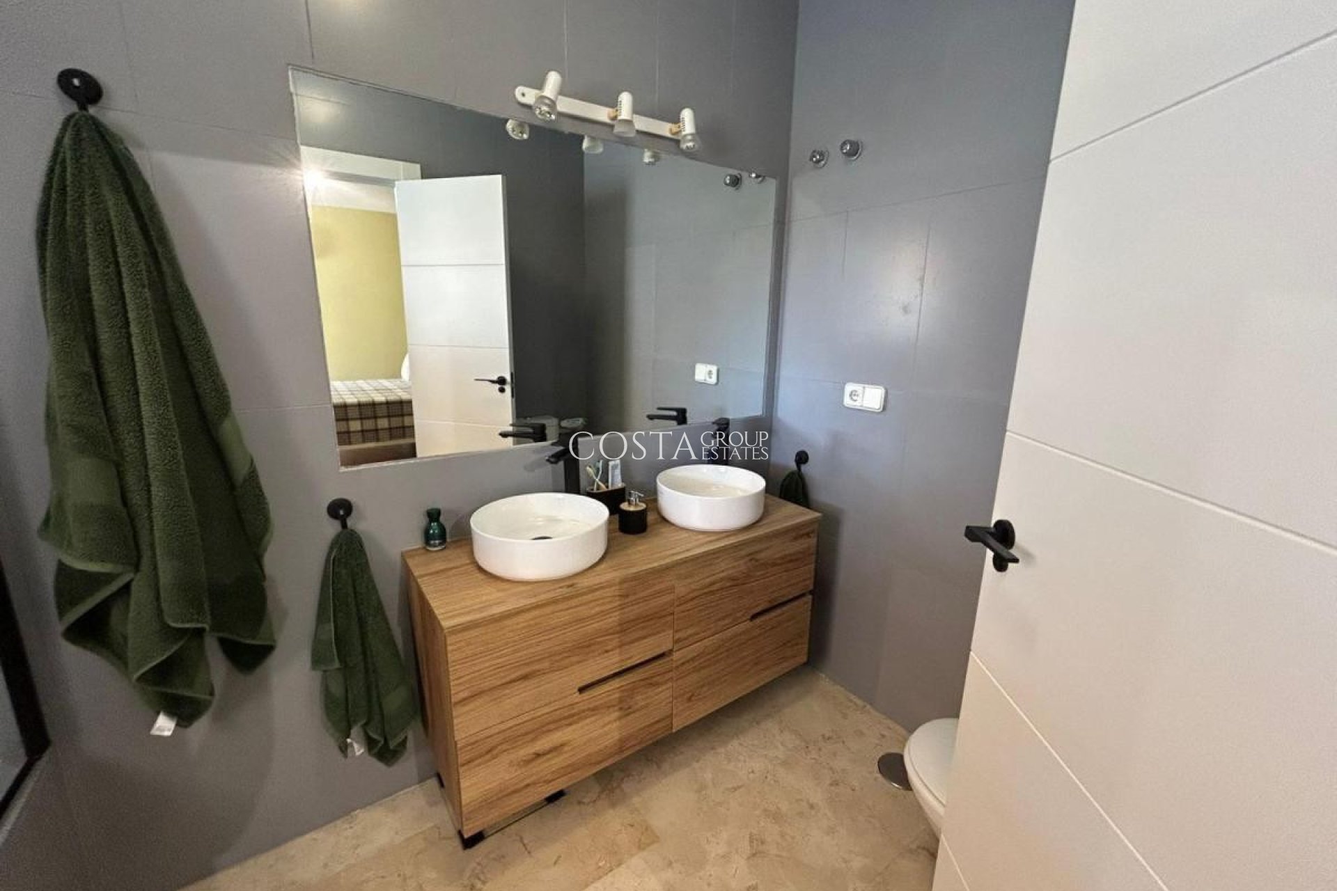 Resale - Villa -
San Miguel de Salinas - San Miguel de Salinas Centro