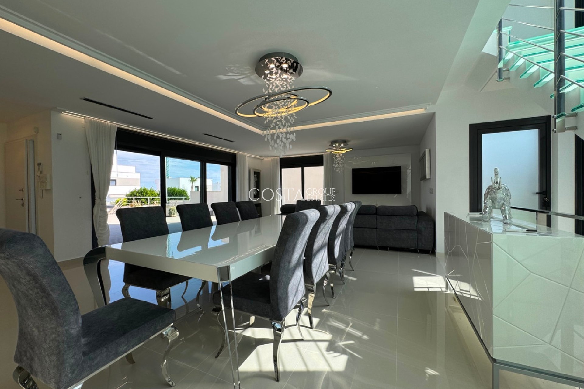 Resale - Villa -
San Miguel de Salinas - San Miguel de Salinas Centro