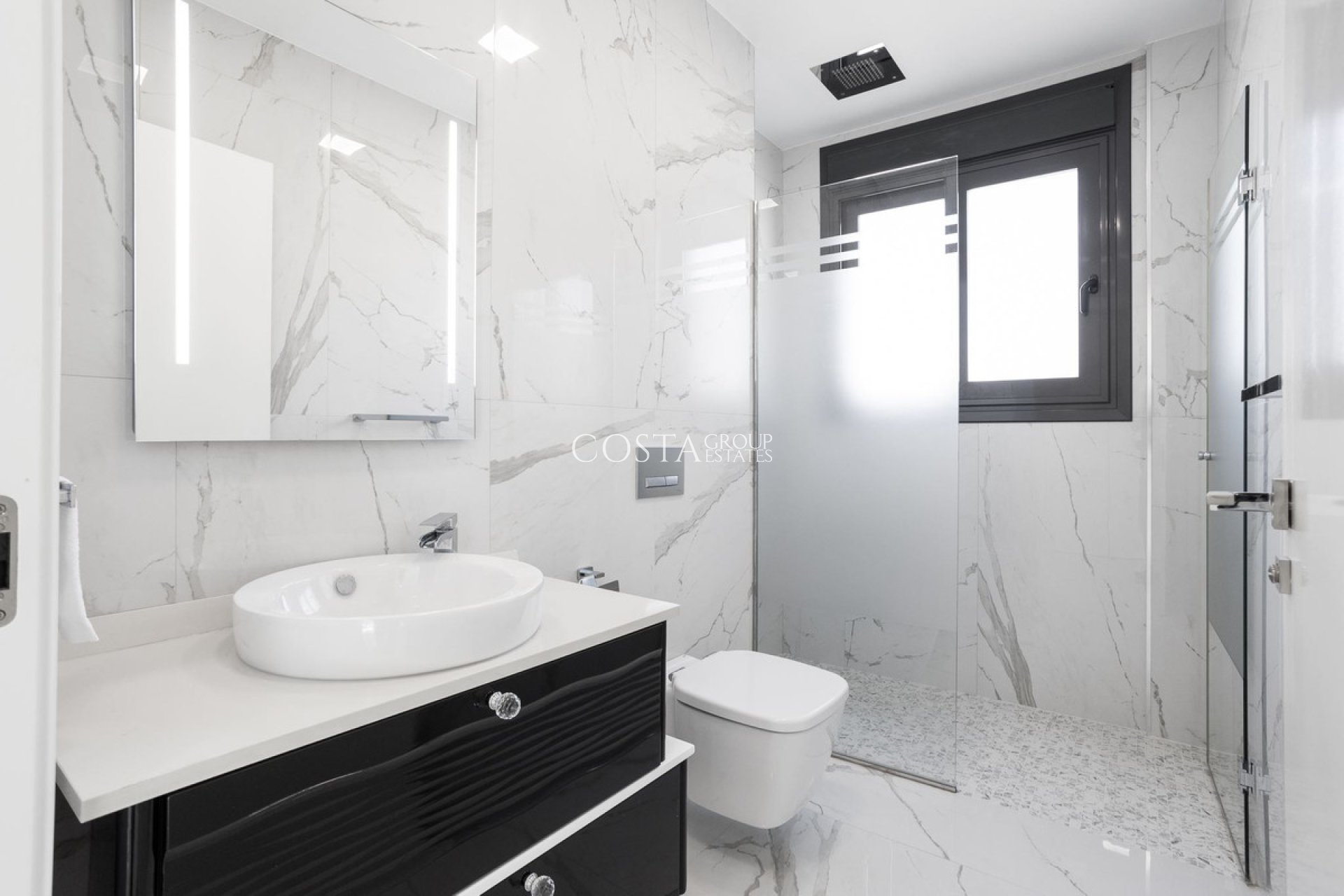 Resale - Villa -
San Miguel de Salinas - San Miguel de Salinas Centro