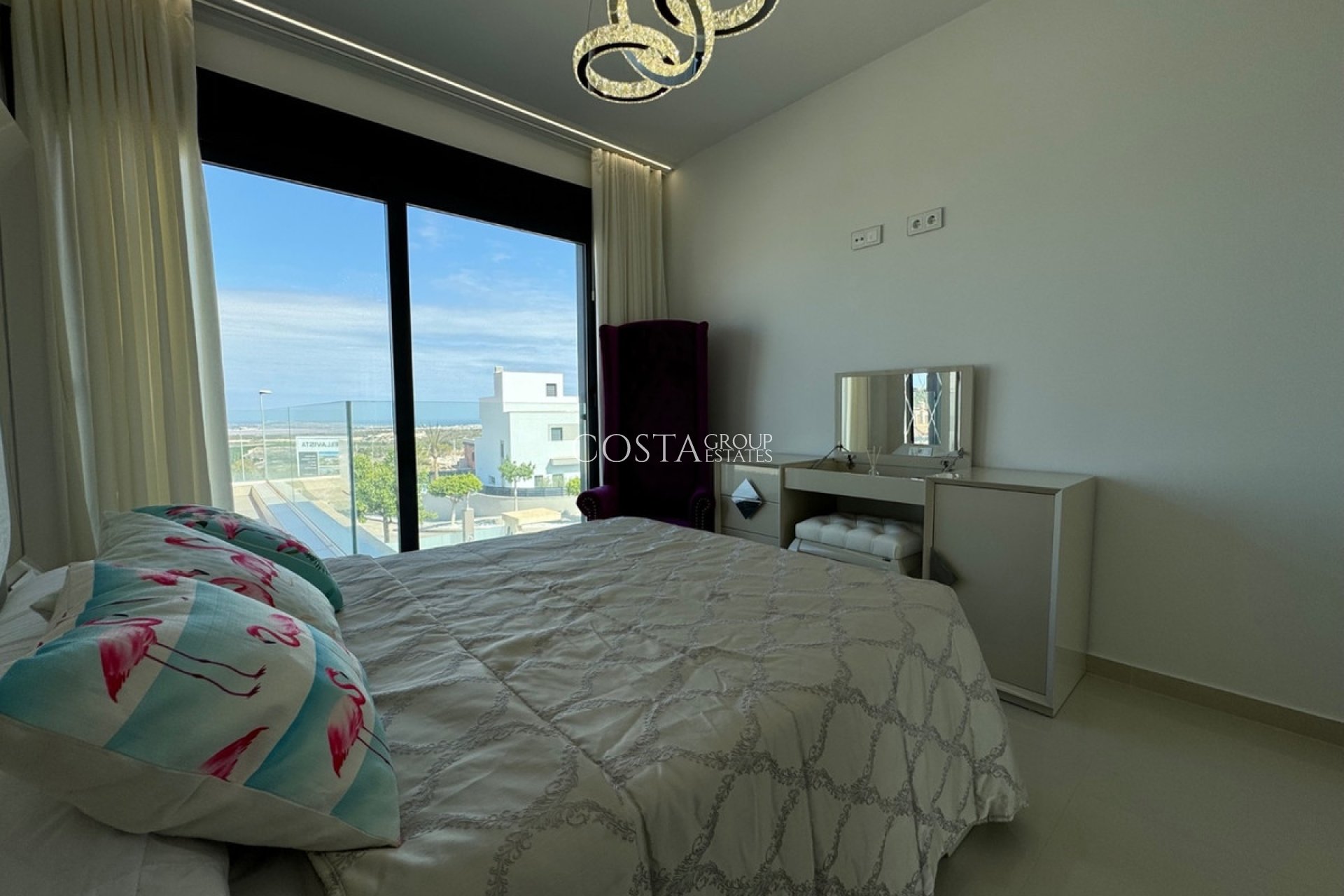 Resale - Villa -
San Miguel de Salinas - San Miguel de Salinas Centro