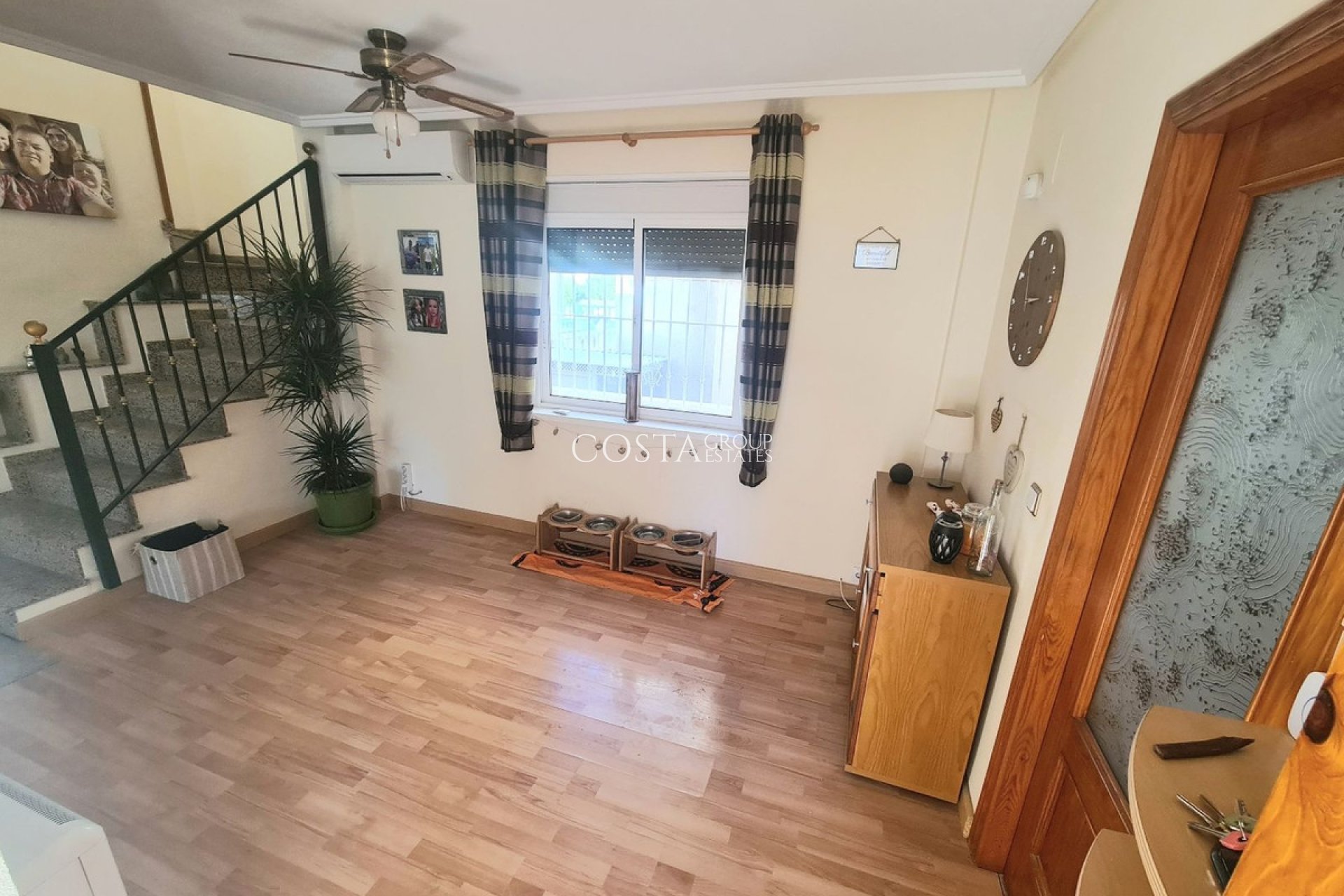 Resale - Villa -
San Miguel de Salinas - San Miguel de Salinas Centro