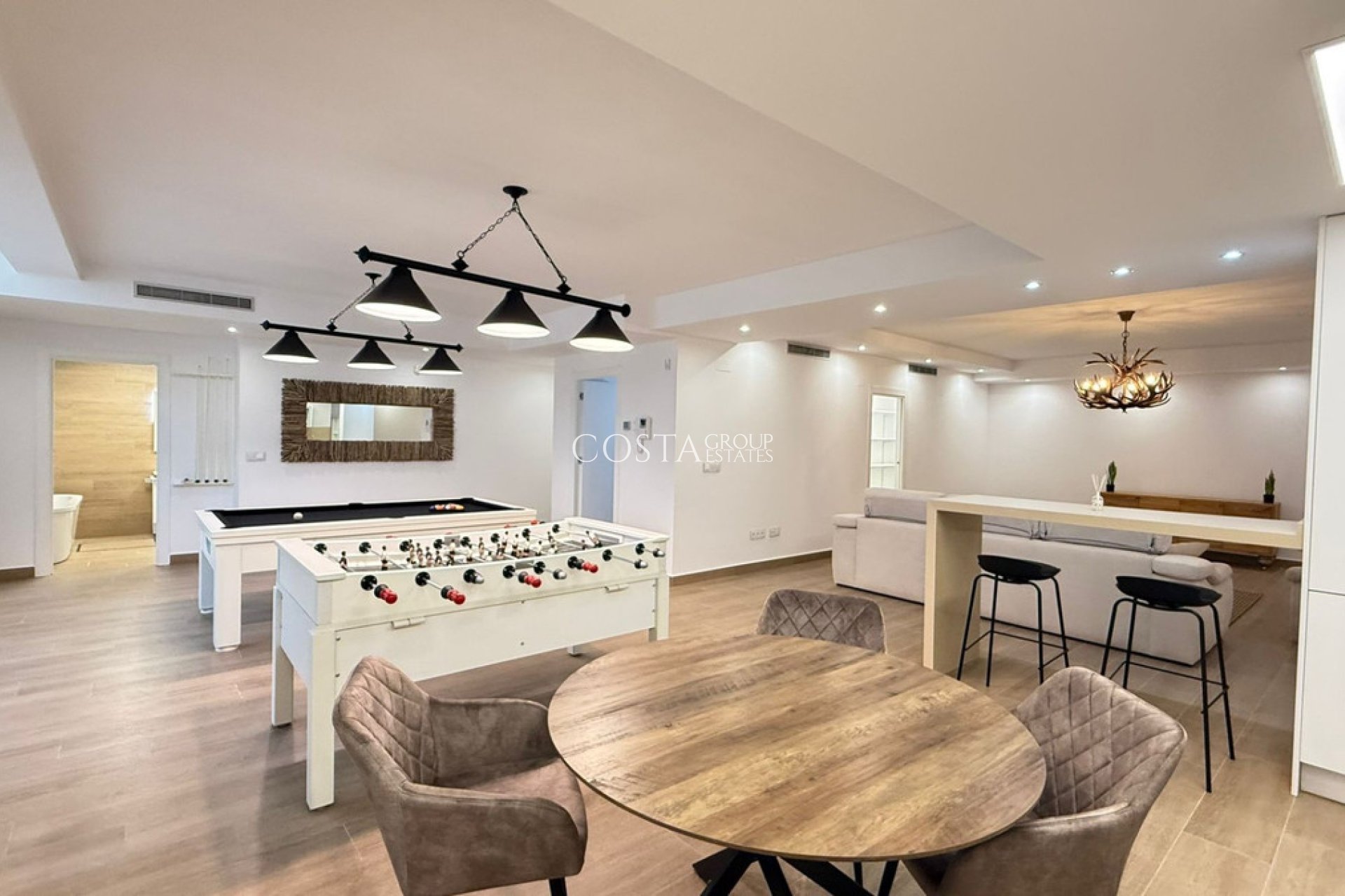 Resale - Villa -
San Miguel de Salinas - San Miguel de Salinas Centro