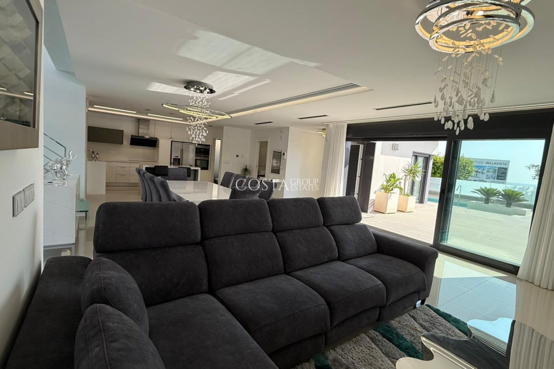 Resale - Villa -
San Miguel de Salinas - San Miguel de Salinas Centro