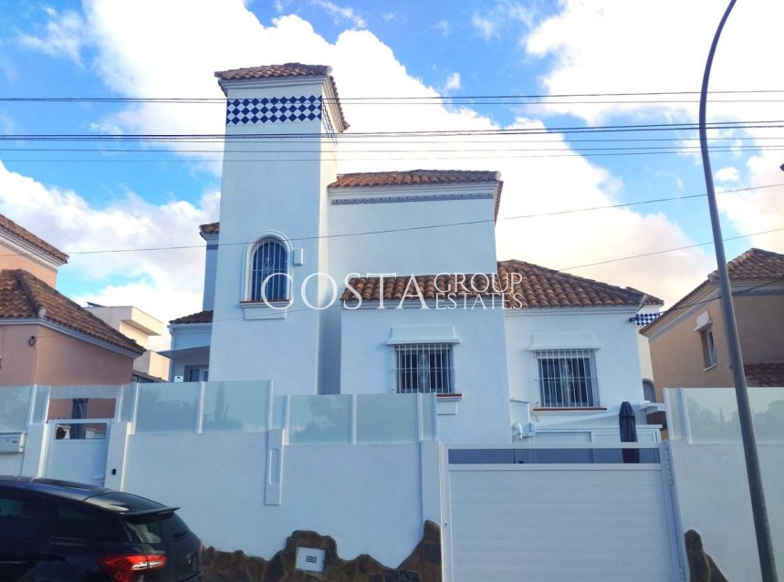 Resale - Villa -
San Miguel de Salinas - San Miguel de Salinas Centro