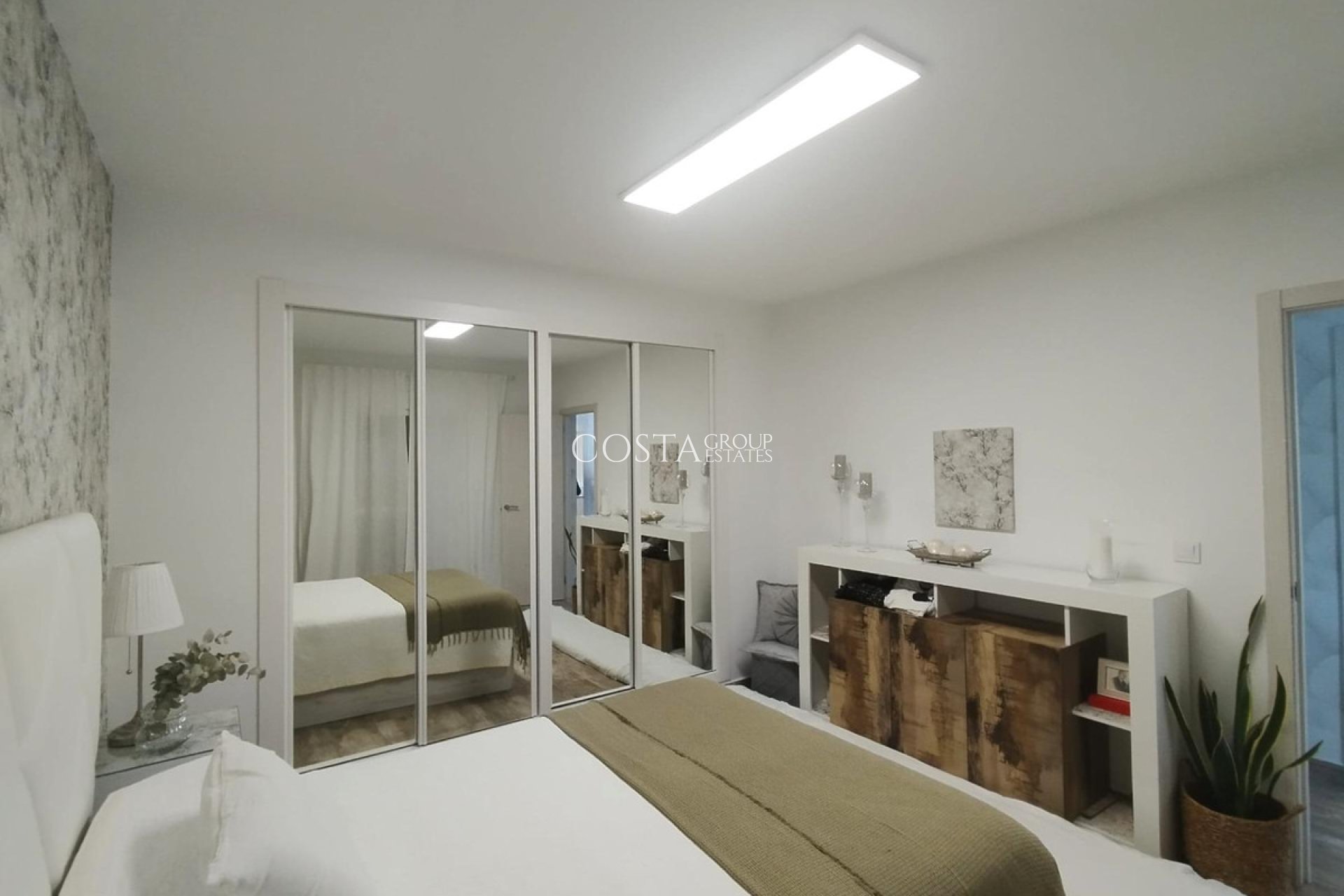 Resale - Villa -
San Miguel de Salinas - San Miguel de Salinas Centro