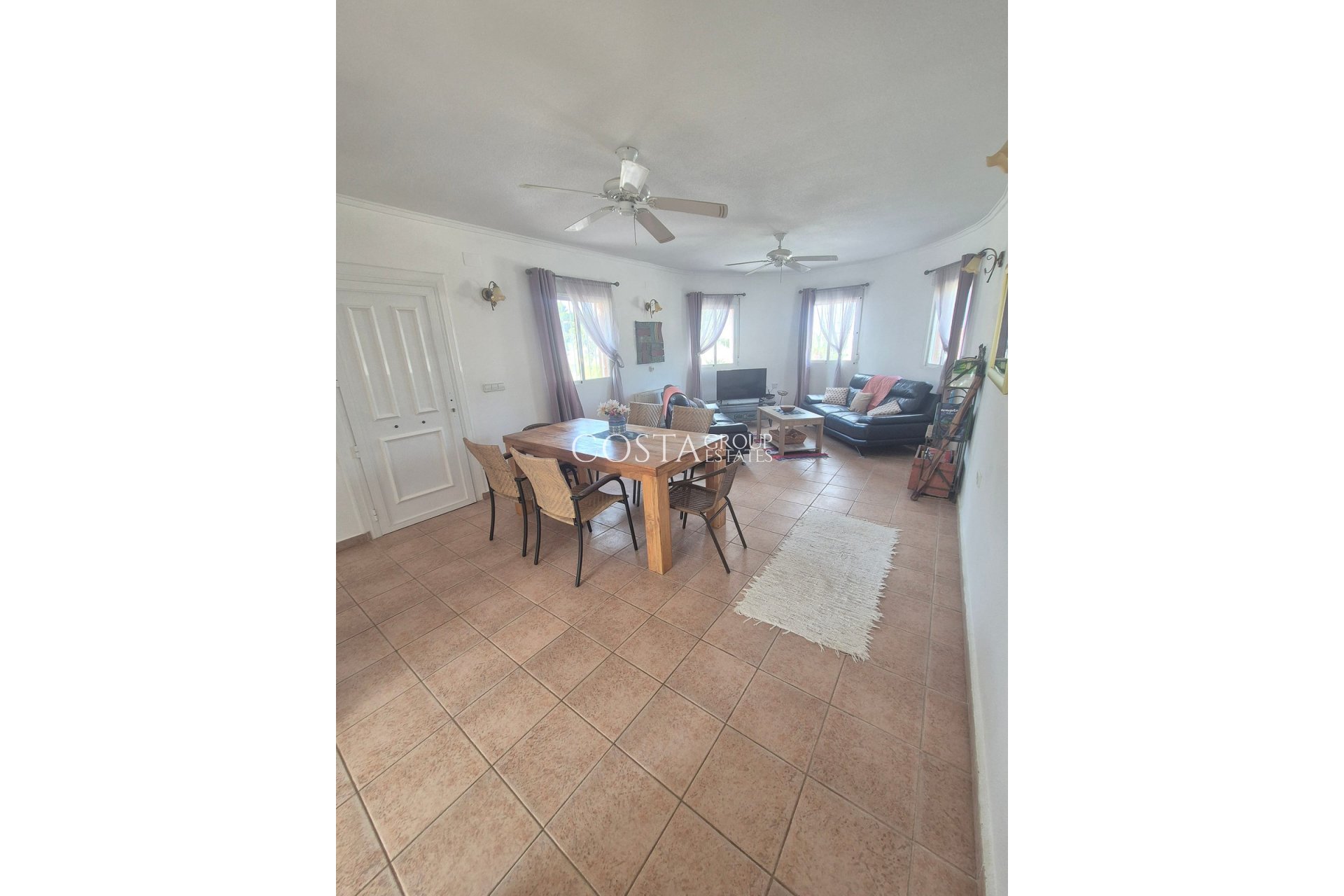 Resale - Villa -
San Miguel de Salinas - San Miguel de Salinas Centro