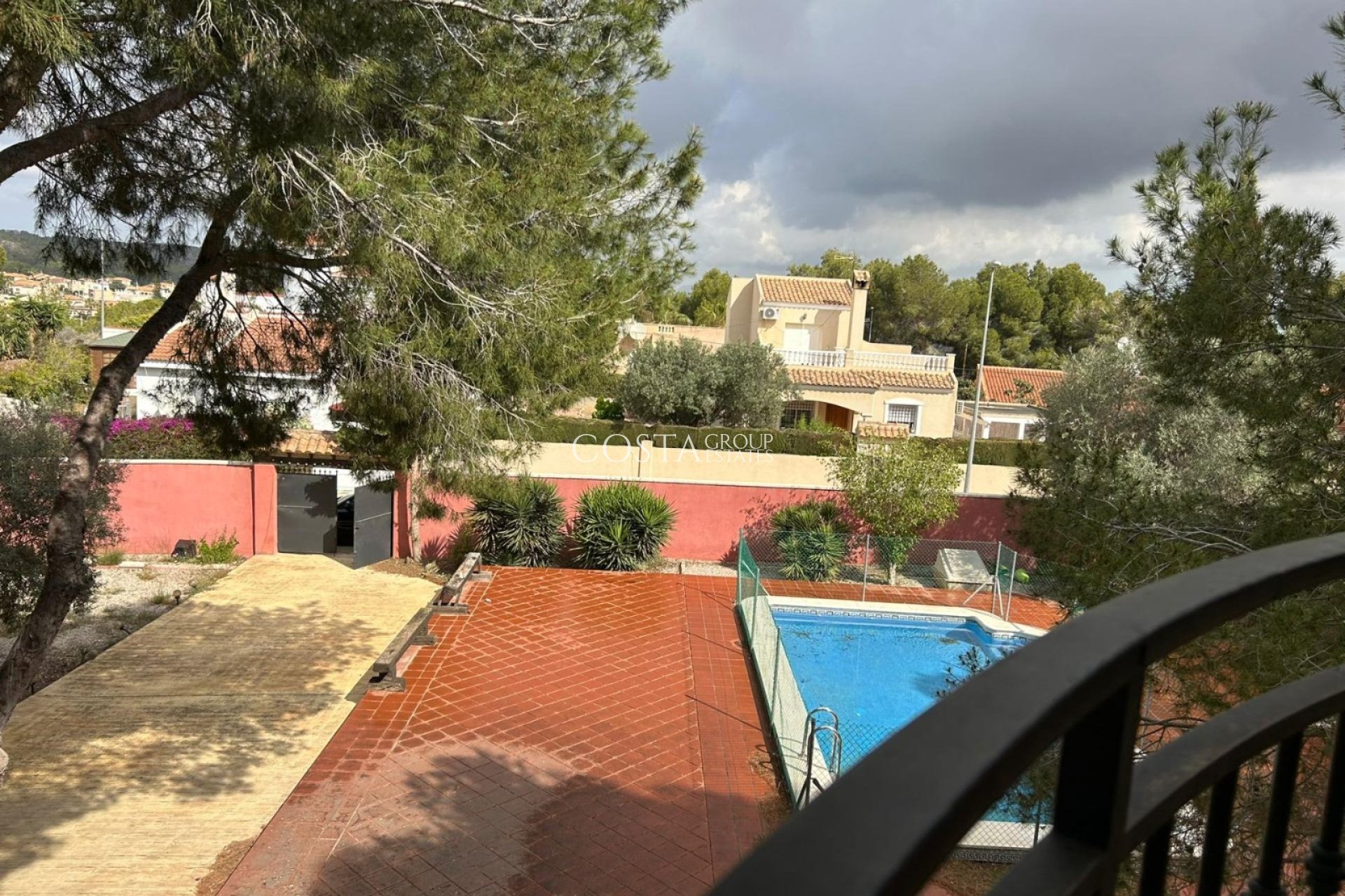 Resale - Villa -
San Miguel de Salinas - Urbanizaciones