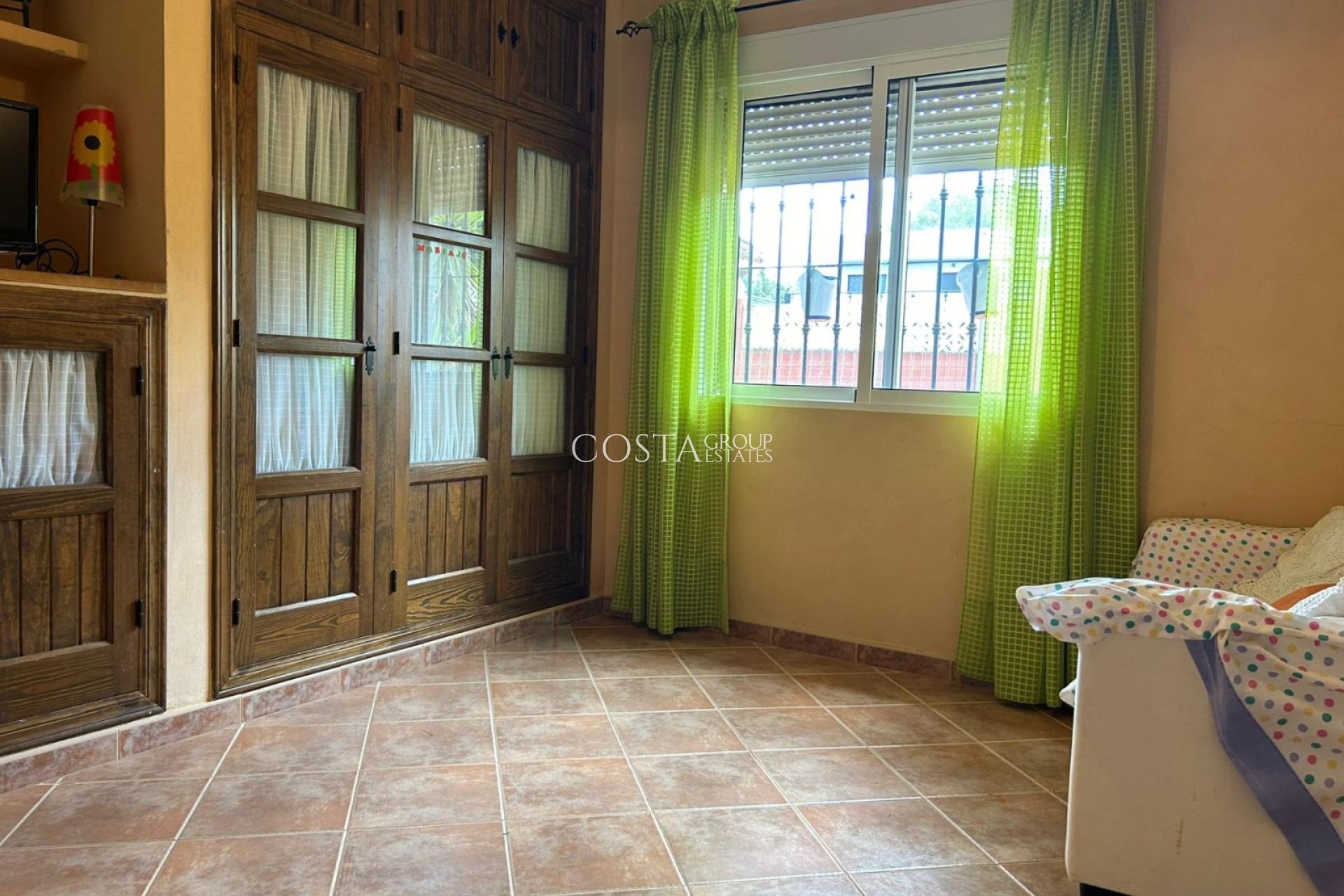 Resale - Villa -
San Miguel de Salinas - Urbanizaciones