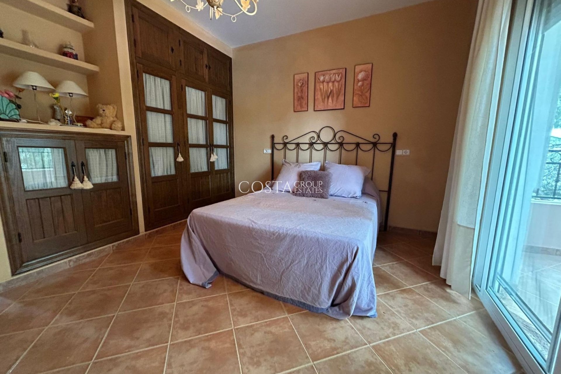 Resale - Villa -
San Miguel de Salinas - Urbanizaciones