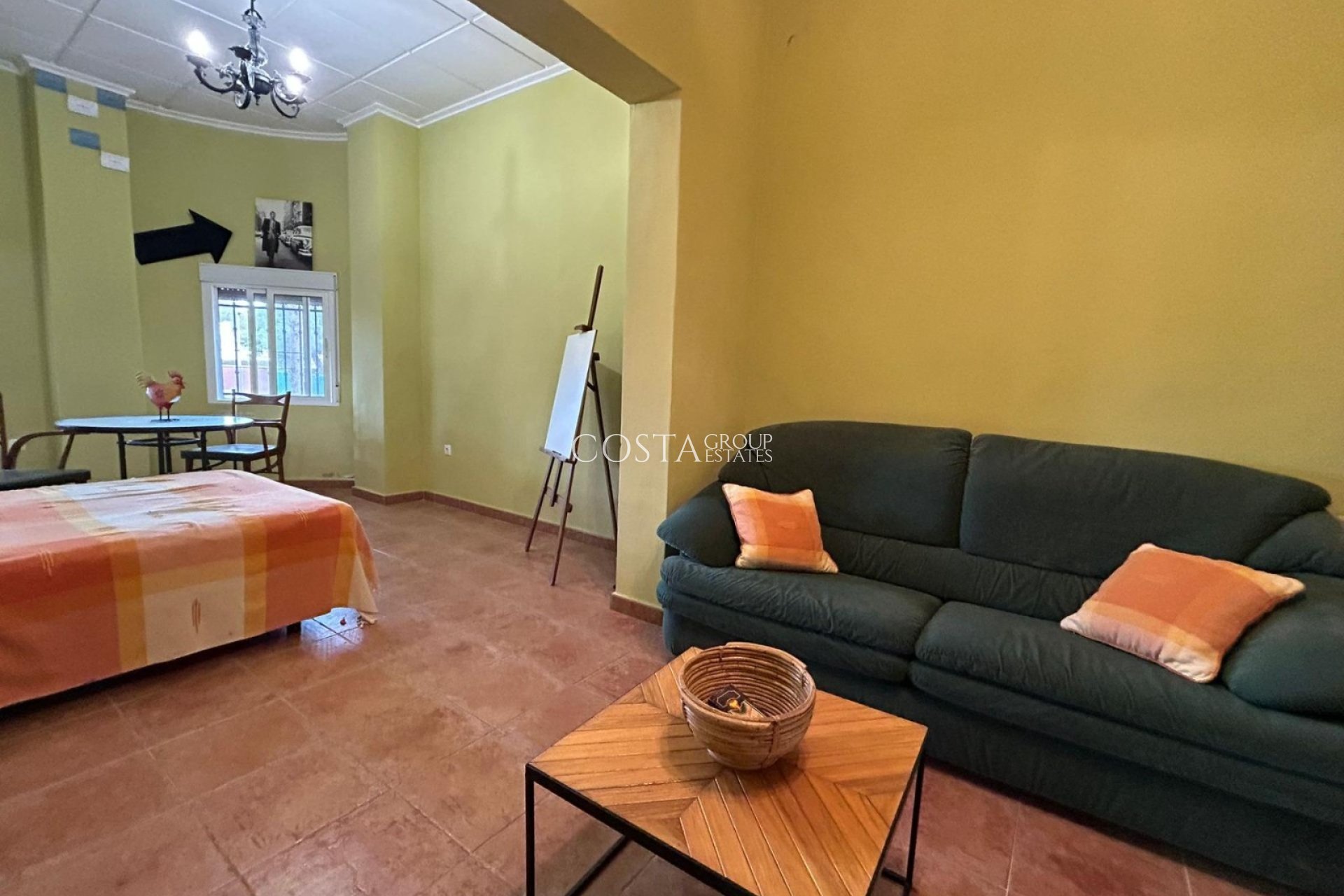 Resale - Villa -
San Miguel de Salinas - Urbanizaciones