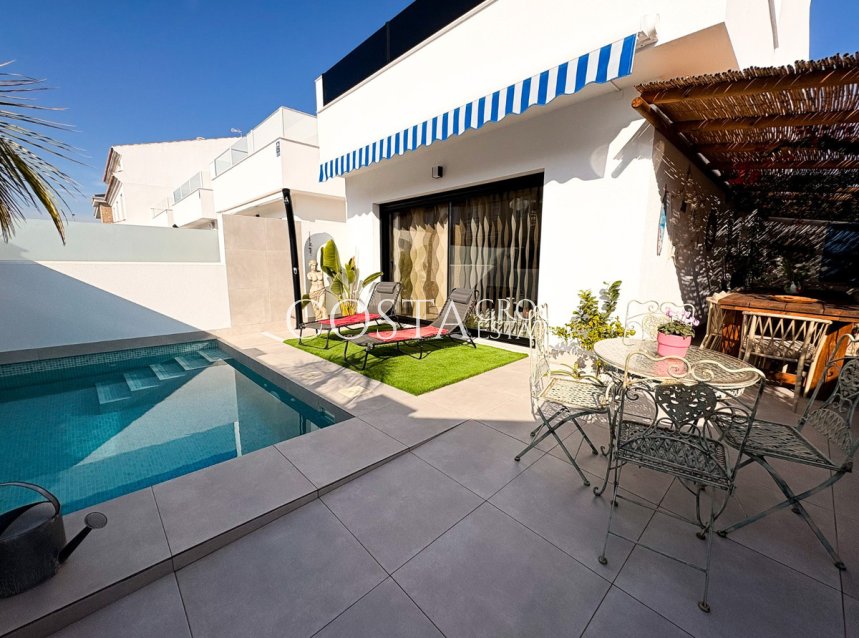 Resale - Villa -
San Pedro del Pinatar - San Pedro del Pinatar Centro