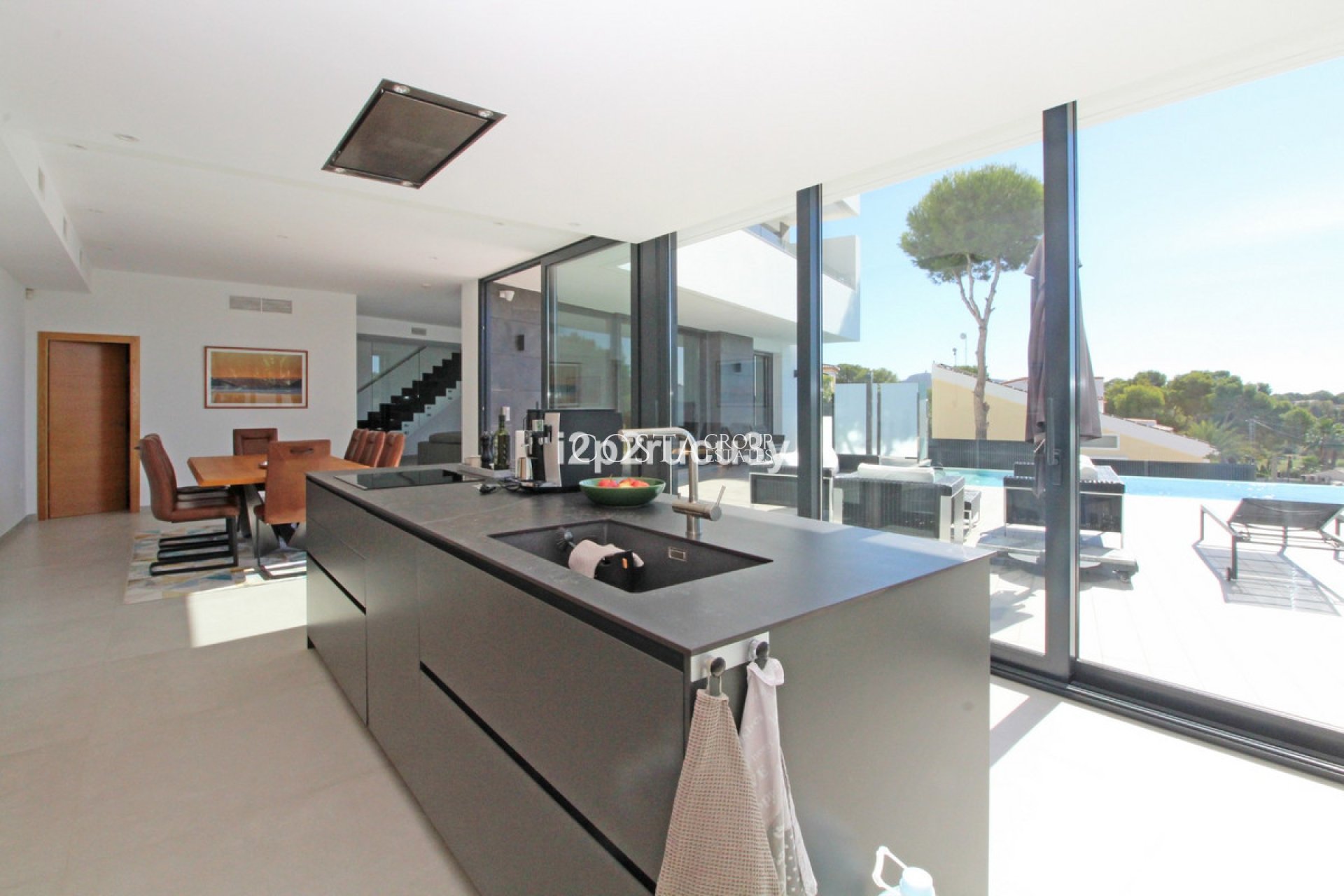 Resale - Villa -
Teulada - Moraira