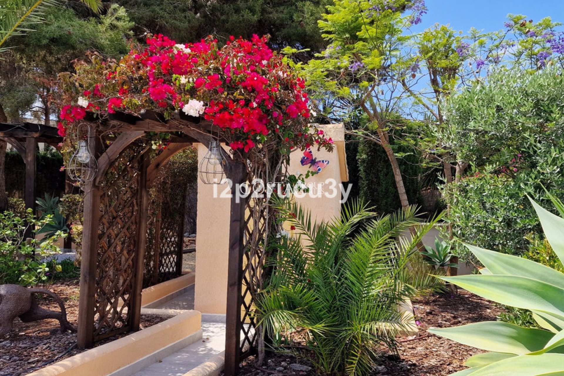 Resale - Villa -
Teulada - Moraira