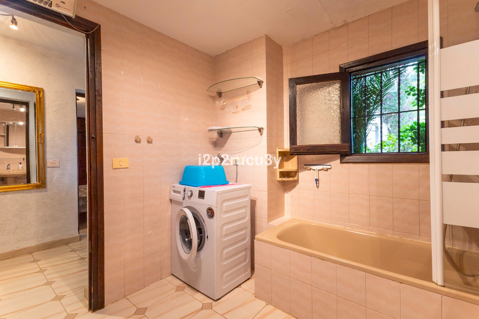 Resale - Villa -
Teulada - Moraira