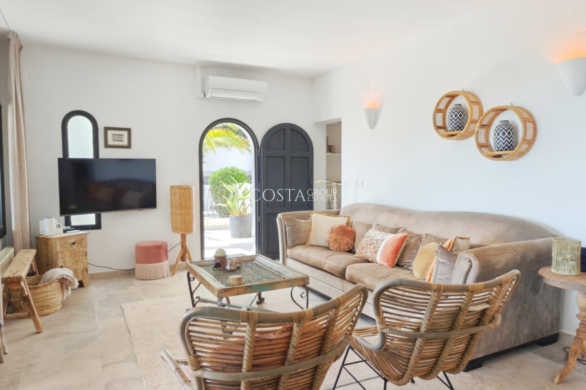 Resale - Villa -
Teulada - Moraira